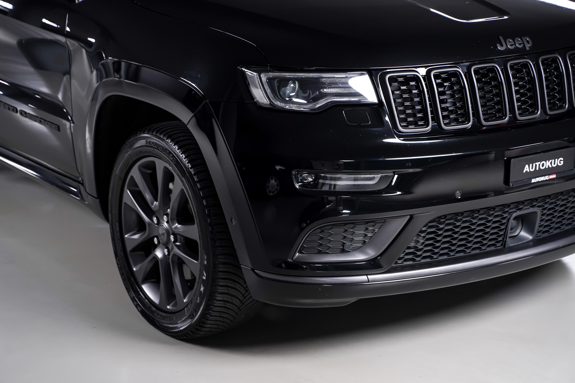 JEEP Grand Cherokee 3.0 CRD S Automatic-showroom-element-3