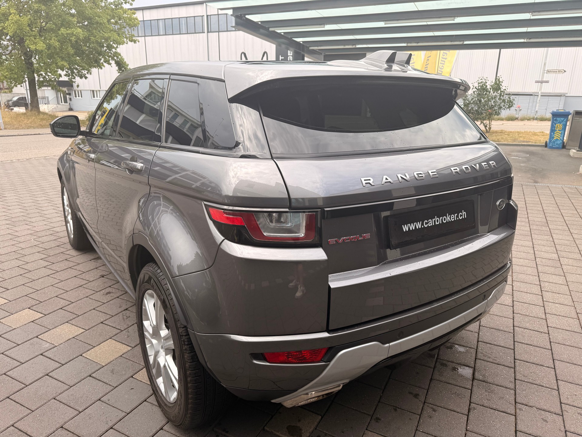 LAND ROVER Range Rover Evoque 2.0 TD4 SE Dynamic AT9-image-10