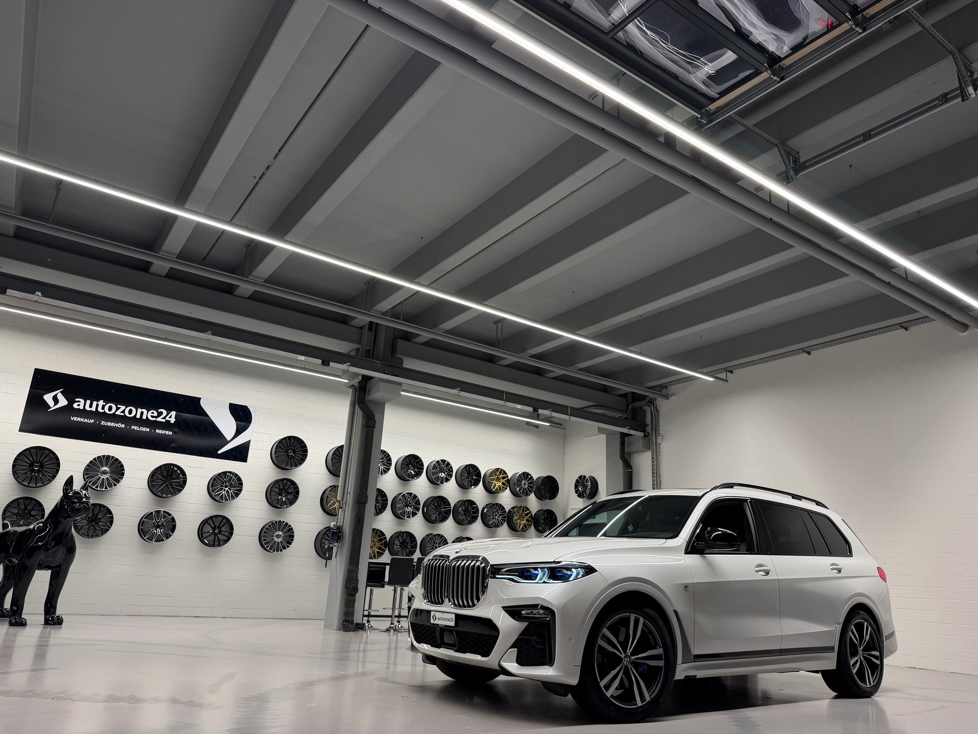 BMW X7 30d xDrive SAG M Sport *CH-Auto*Top Ausstattung*lückenlose Servicehistorie*Standheizung*Massage*-image-9