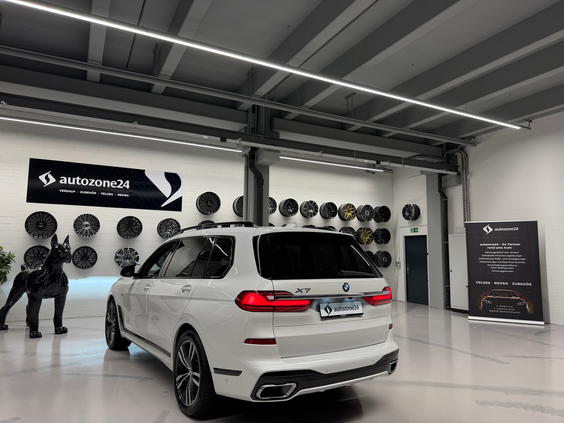 BMW X7 30d xDrive SAG M Sport *CH-Auto*Top Ausstattung*lückenlose Servicehistorie*Standheizung*Massage*-showroom-element-3