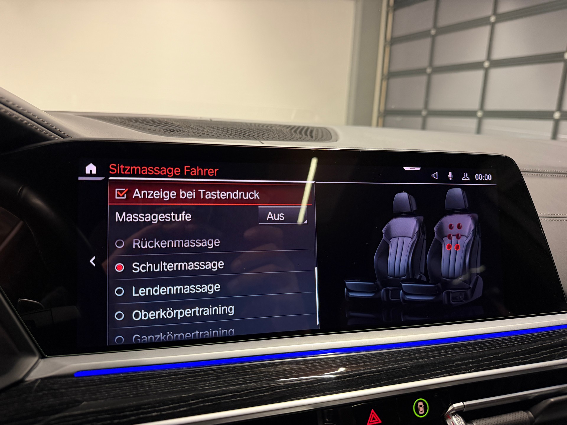 BMW X7 30d xDrive SAG M Sport *CH-Auto*Top Ausstattung*lückenlose Servicehistorie*Standheizung*Massage*-image-23