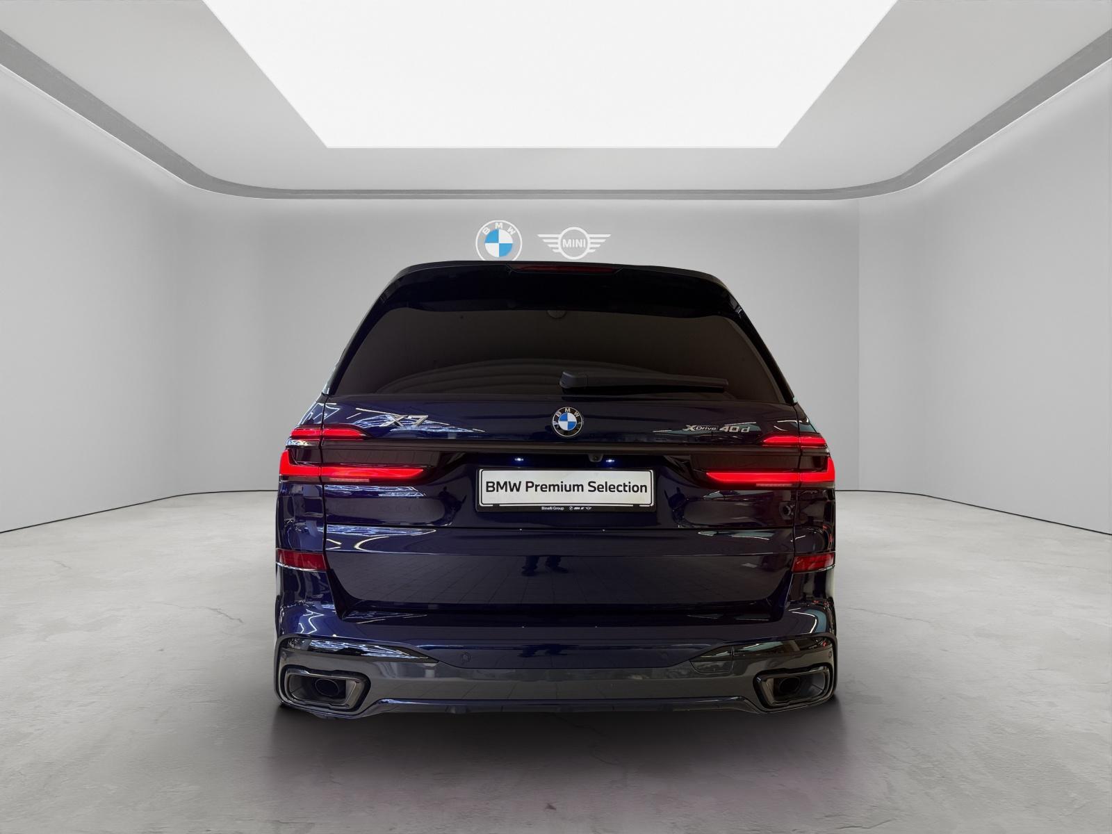 BMW X7 40d xDrive M-SportPaket-showroom-element-3