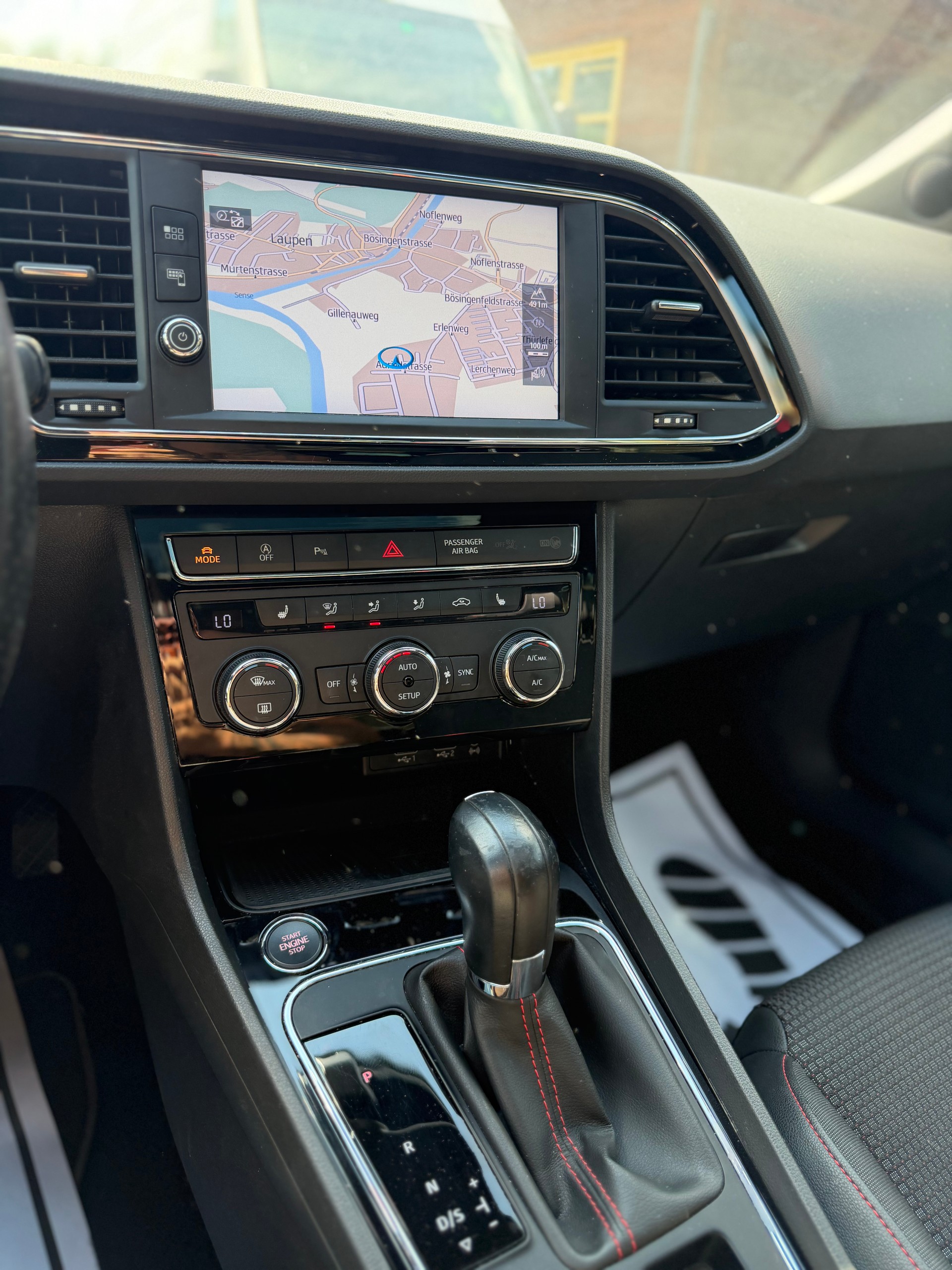 SEAT Leon 1.5 TSI EVO FR ACT FR DSG-image-9