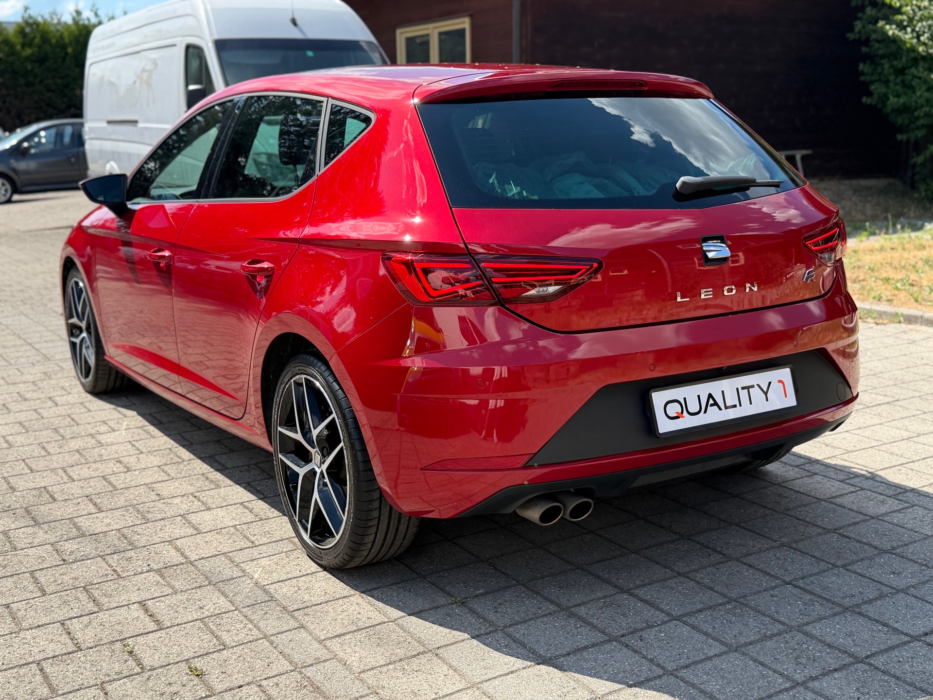 SEAT Leon 1.5 TSI EVO FR ACT FR DSG-image-4