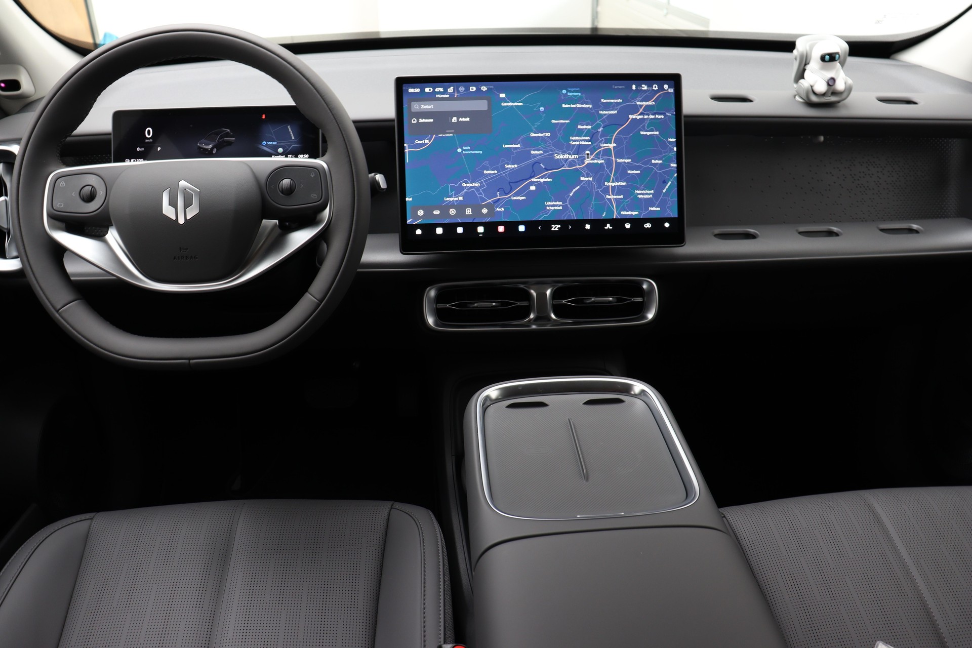 LEAPMOTOR B10 1.5 Hybrid EV-image-6