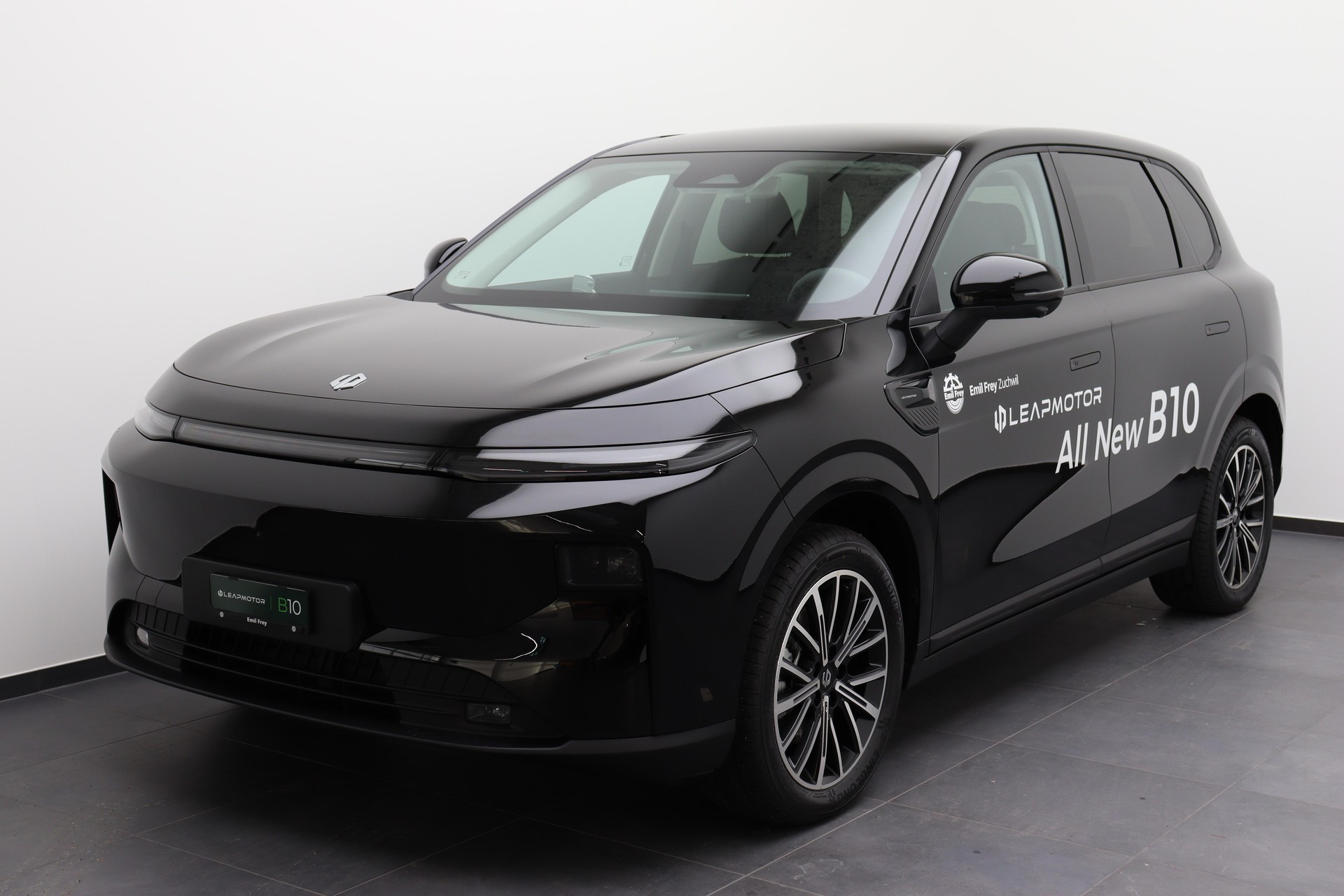 LEAPMOTOR B10 1.5 Hybrid EV