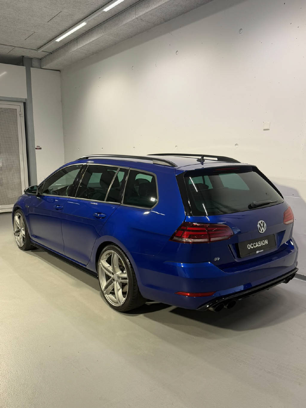 VW Golf VII Variant 2.0 TSI R 310 DSG 4moti-showroom-element-3