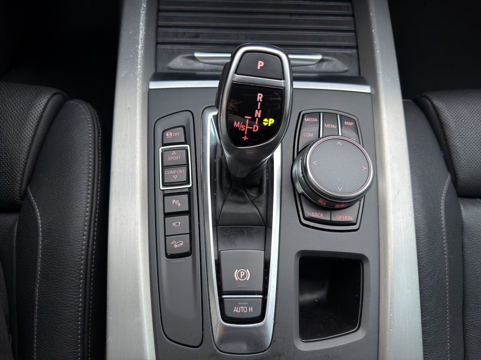 BMW X5 xDrive 40d Pure M Sport Steptronic-image-22