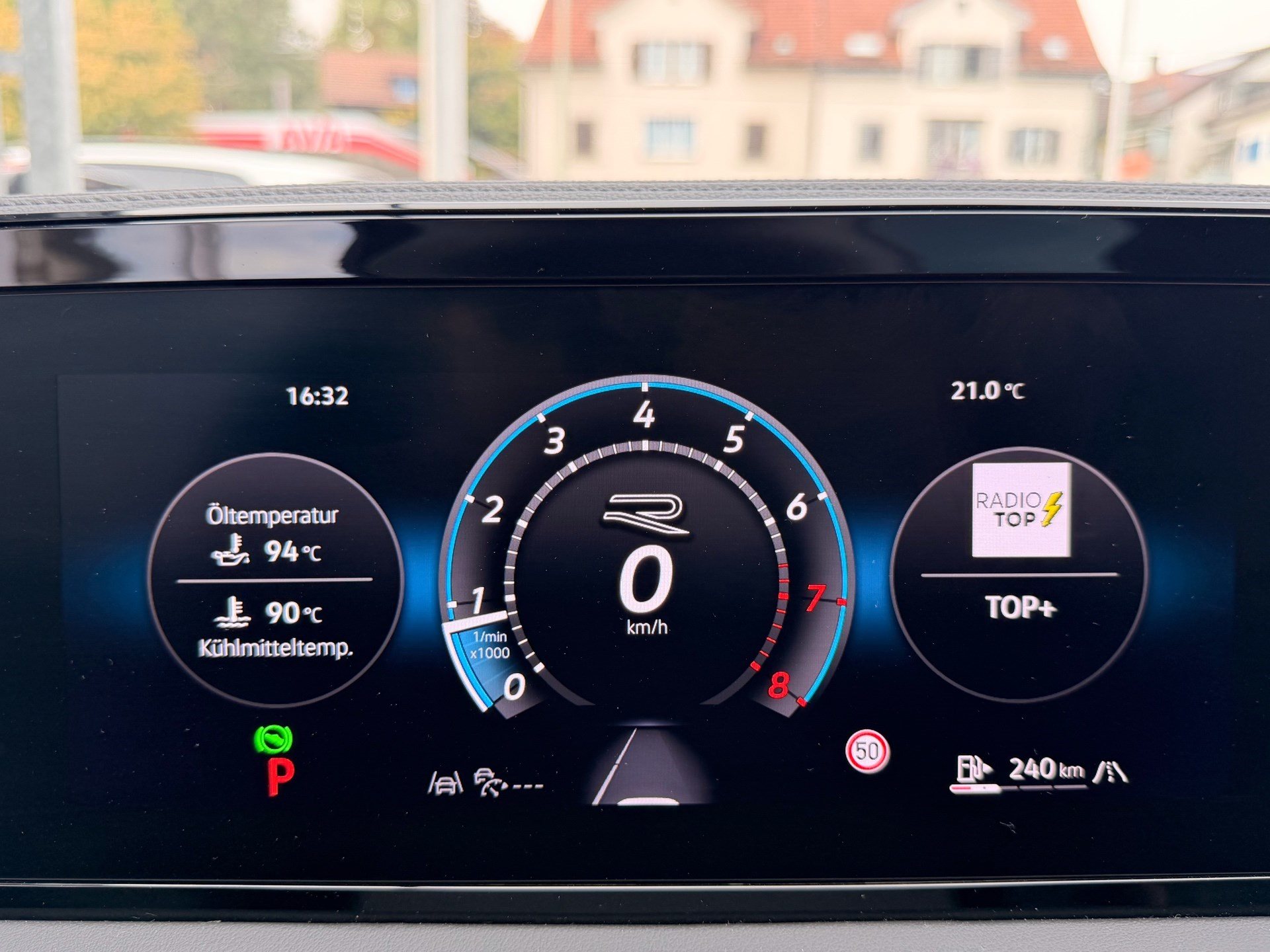 VW Tiguan 2.0 TSI 265PS 4Motion R-Line ***PANORAMADACH***-image-9