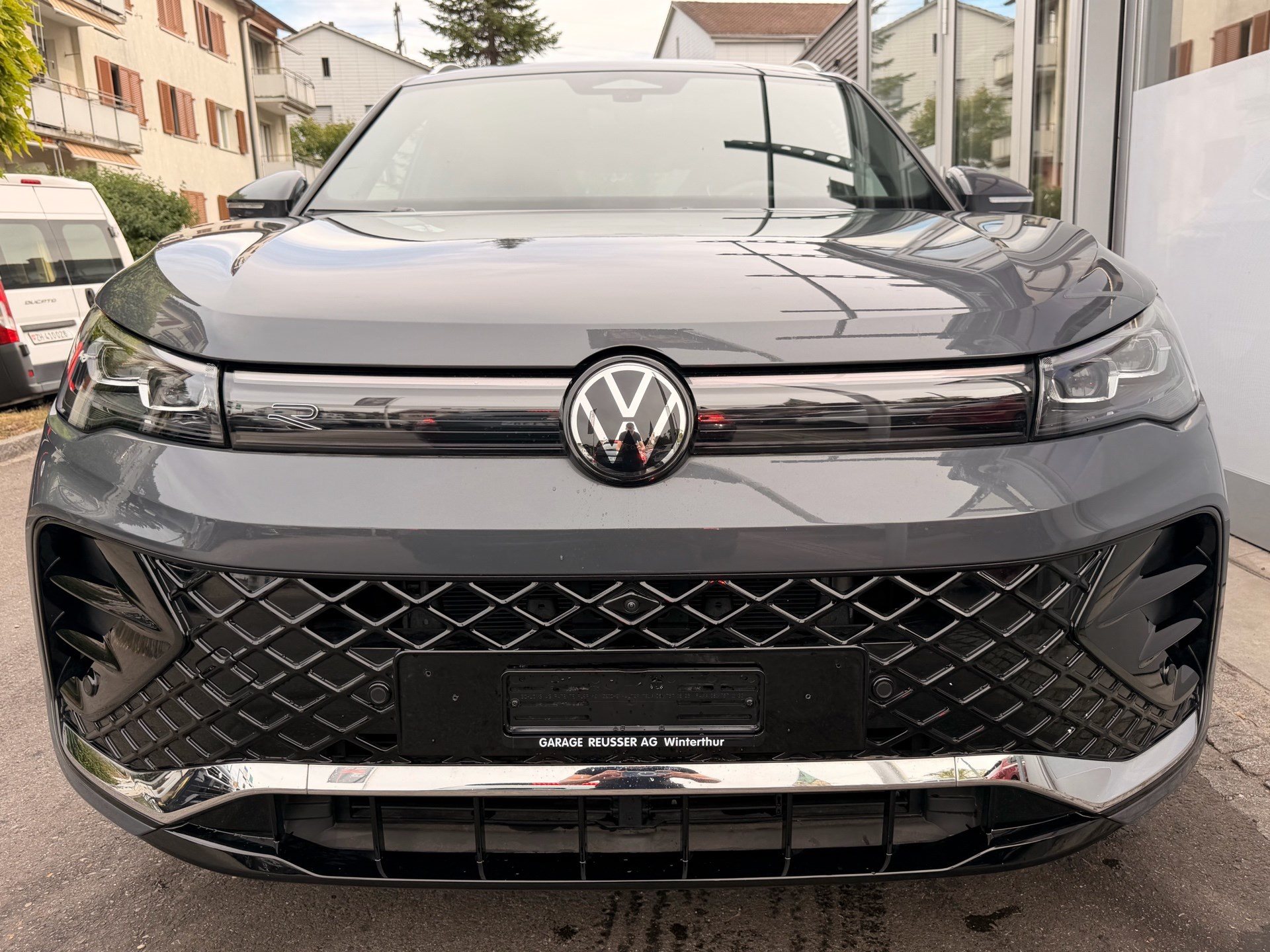 VW Tiguan 2.0 TSI 265PS 4Motion R-Line ***PANORAMADACH***-showroom-element-1