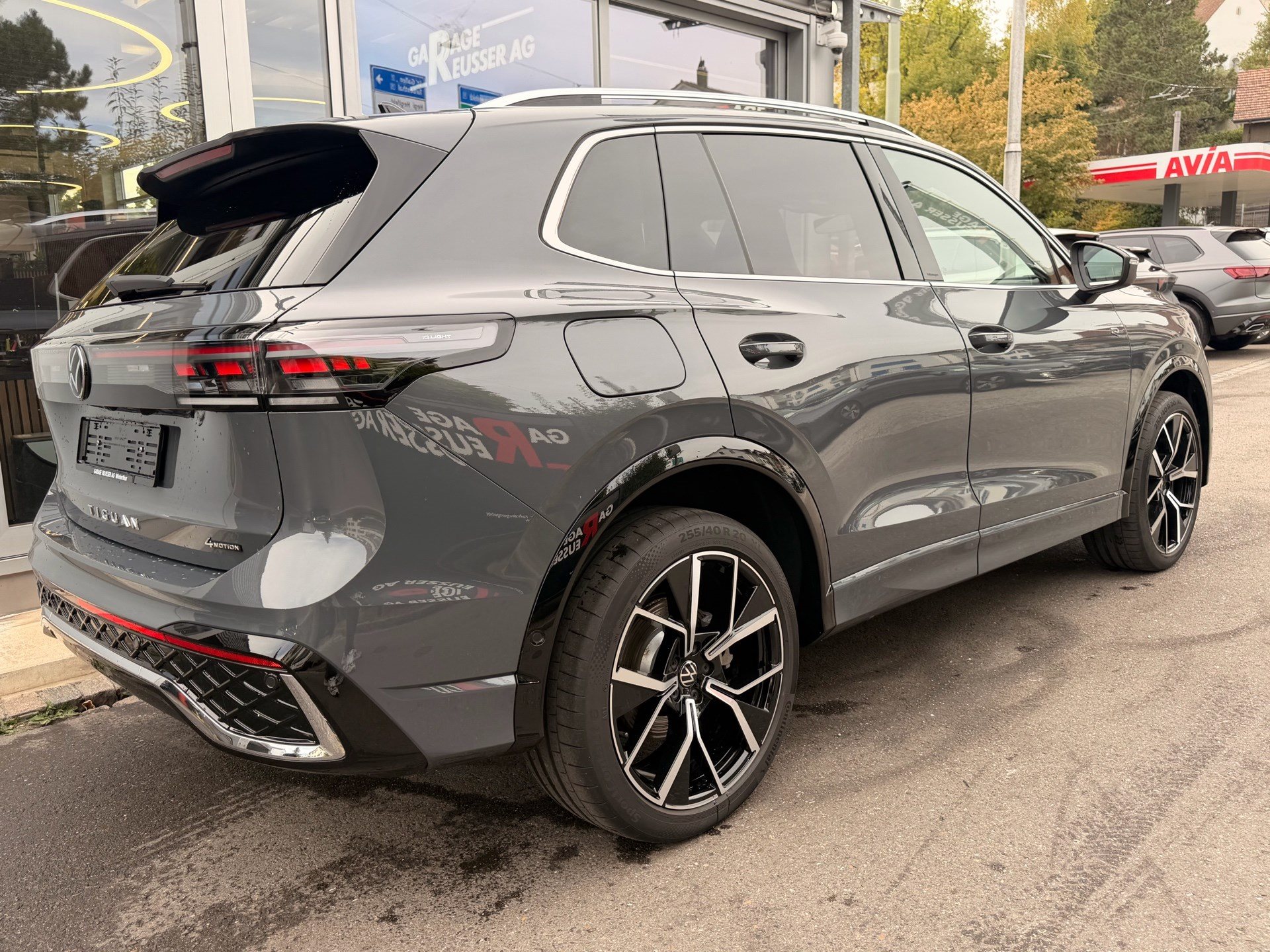 VW Tiguan 2.0 TSI 265PS 4Motion R-Line ***PANORAMADACH***-showroom-element-3