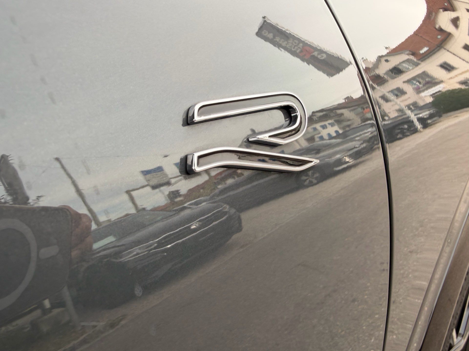 VW Tiguan 2.0 TSI 265PS 4Motion R-Line ***PANORAMADACH***-image-31