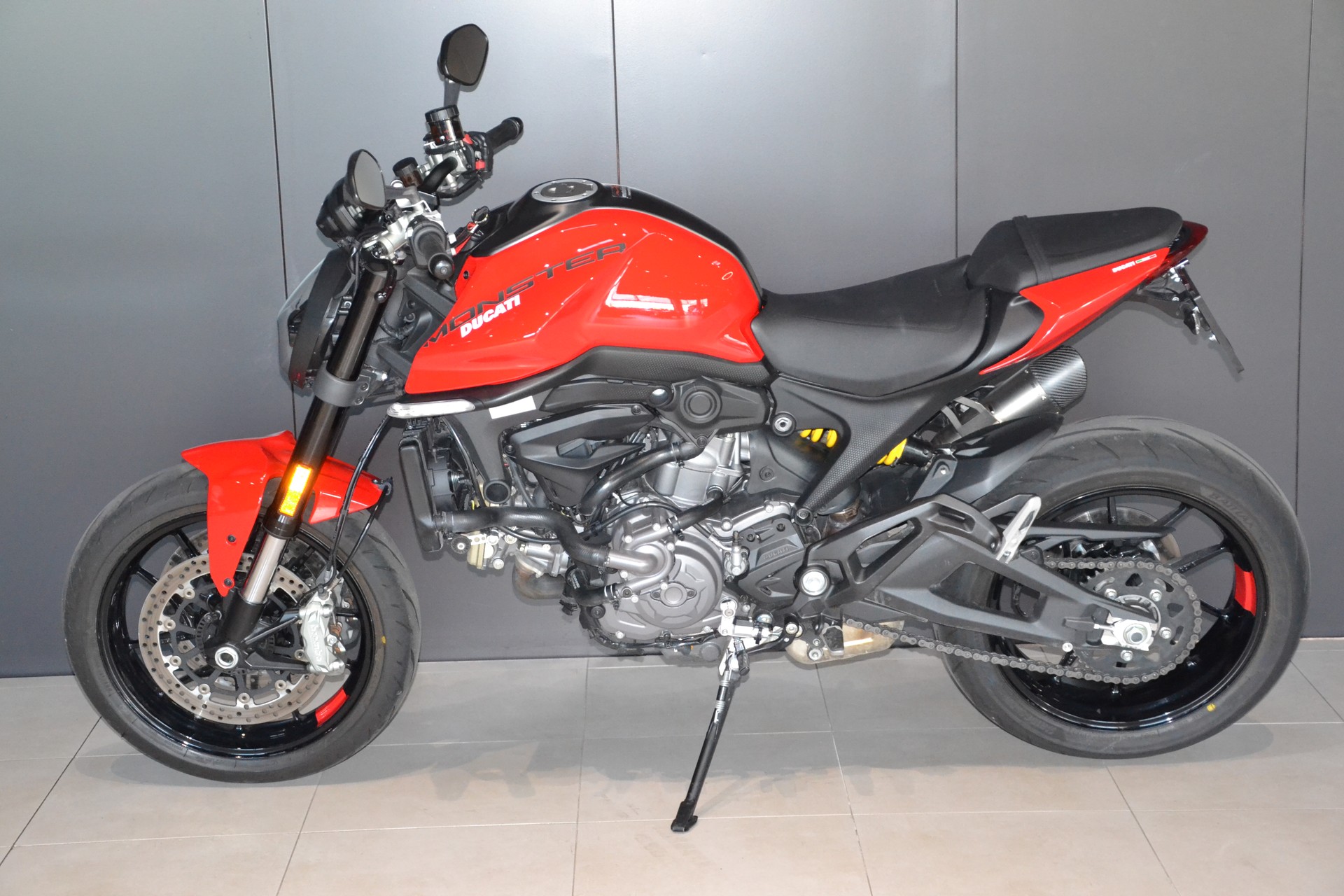 DUCATI Monster + 937-image-2