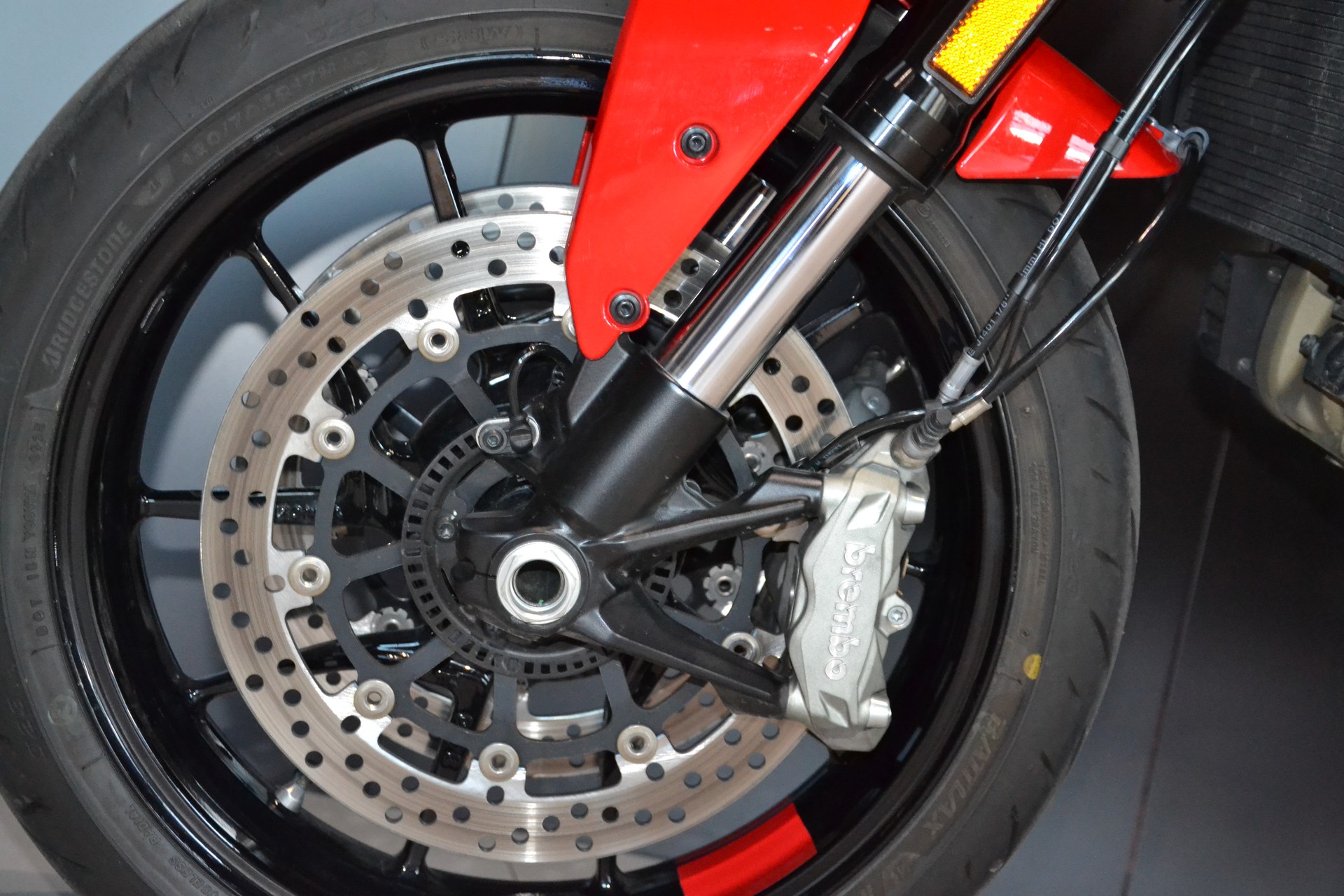 DUCATI Monster + 937-image-12
