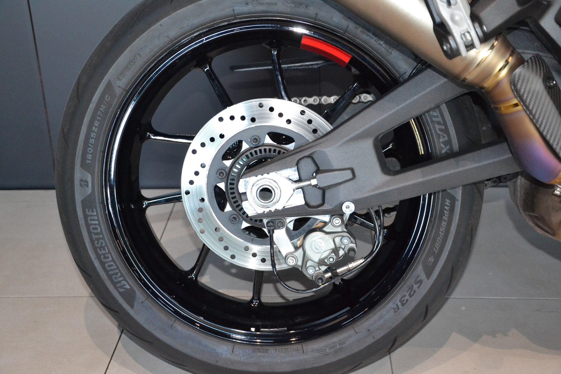 DUCATI Monster + 937-image-9