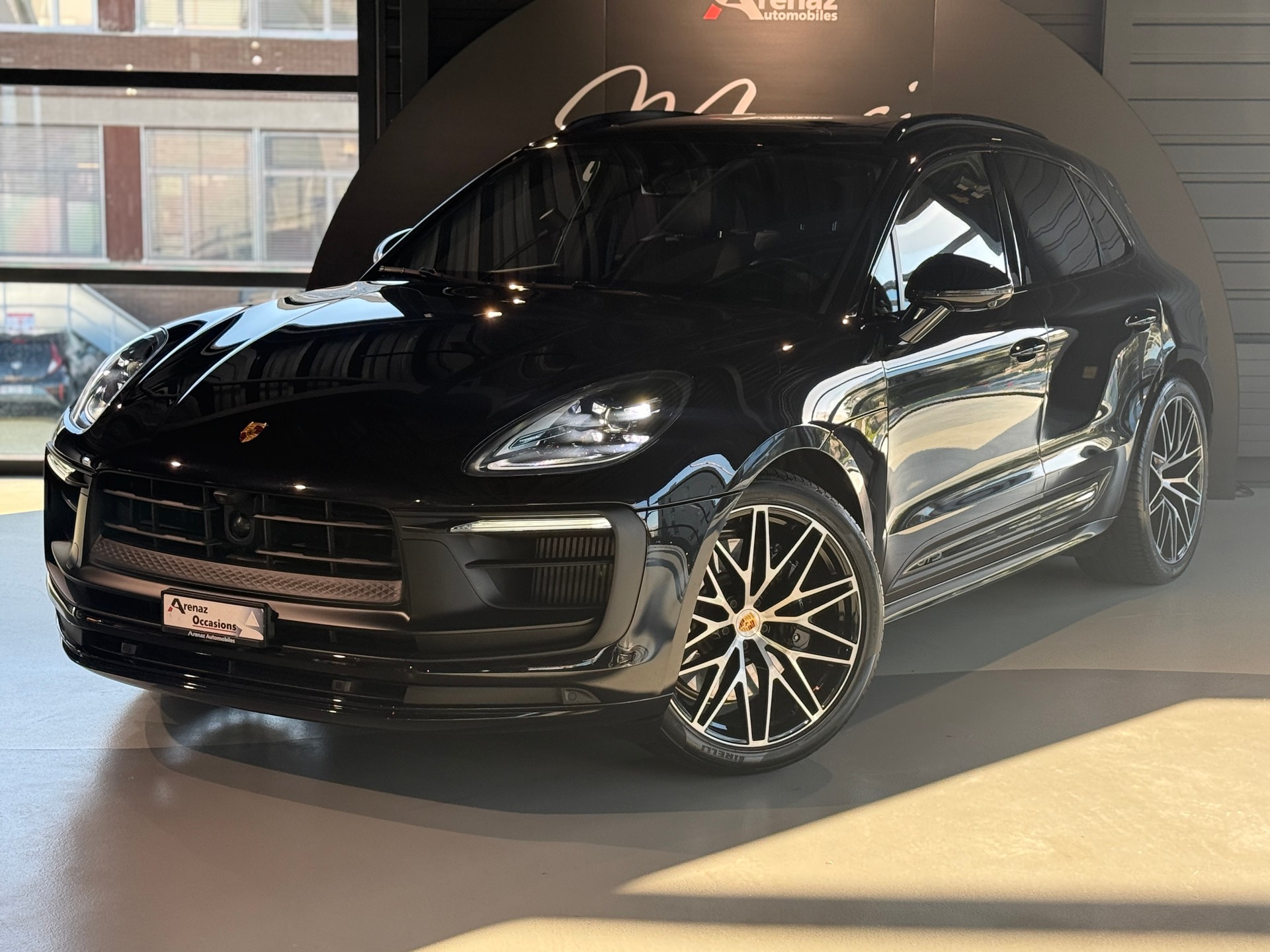 PORSCHE Macan GTS PDK-showroom-element-1