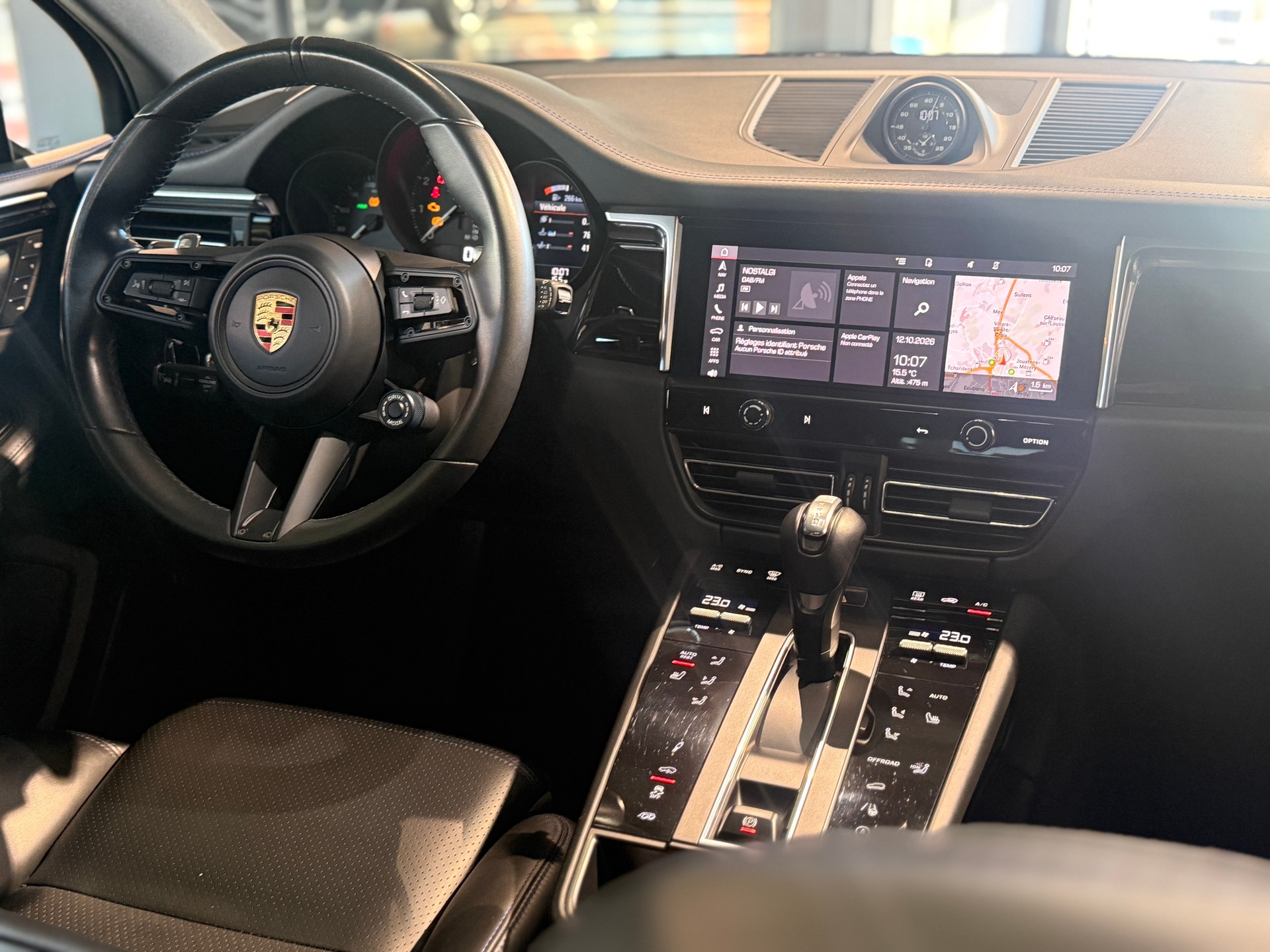 PORSCHE Macan GTS PDK-image-13