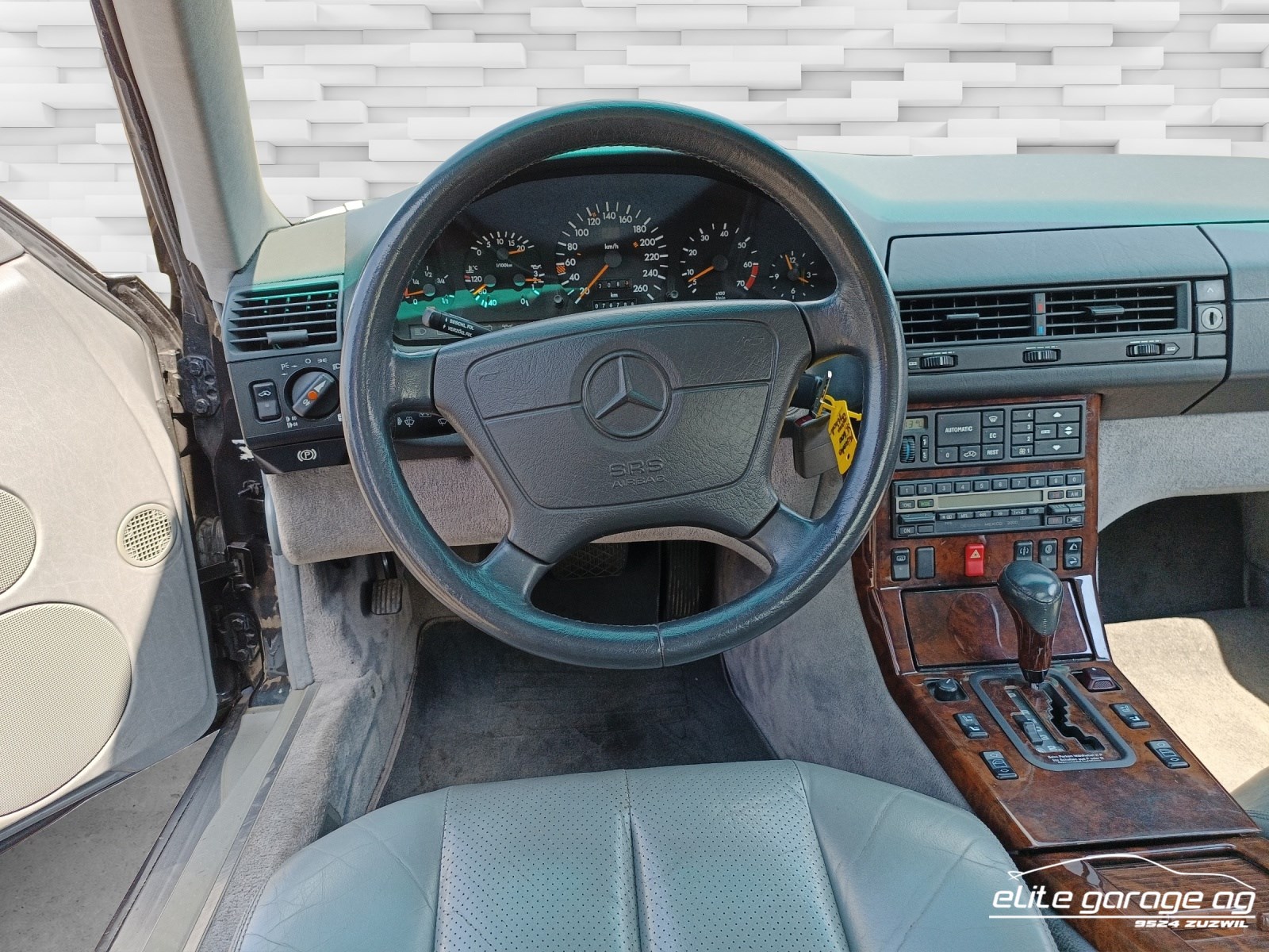 MERCEDES-BENZ SL 600 Automatic-image-9