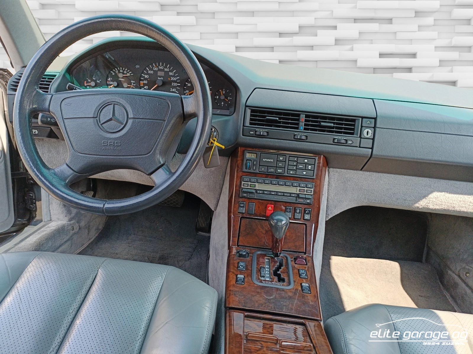 MERCEDES-BENZ SL 600 Automatic-image-10