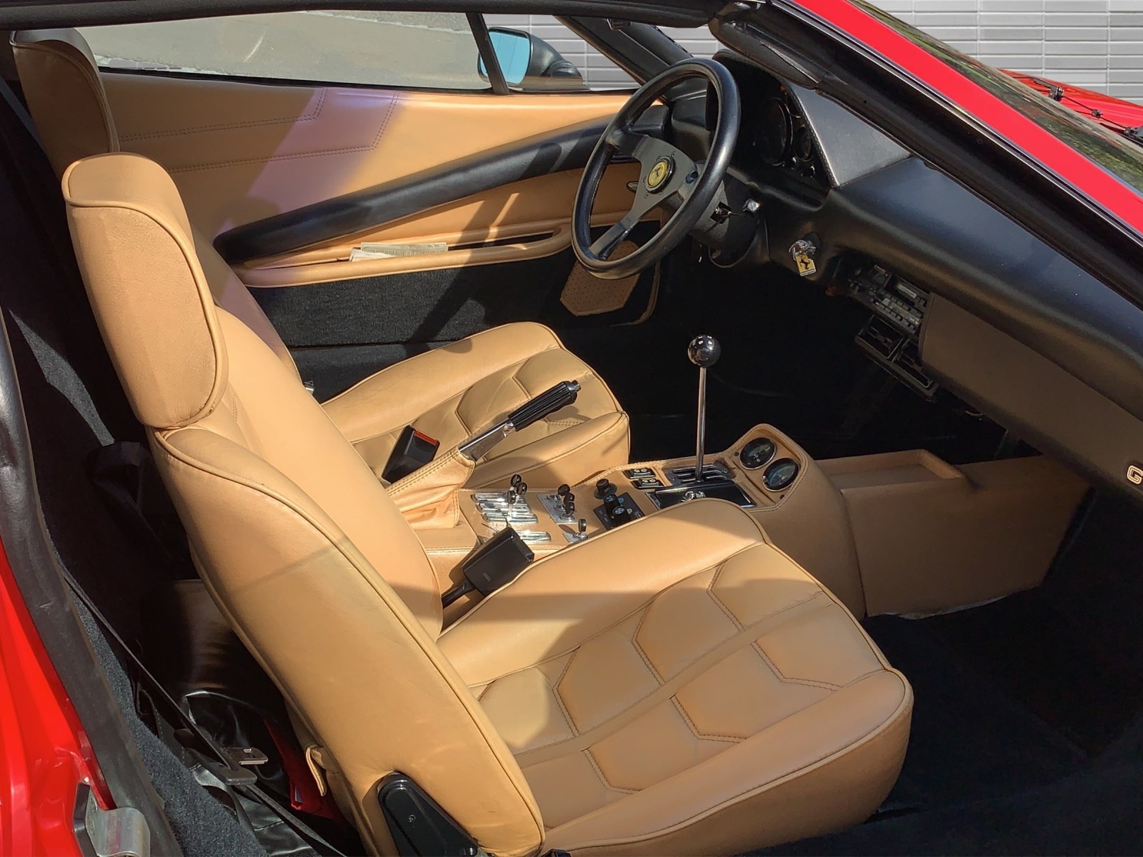FERRARI 308 GTSi Quattrovalvole-image-10