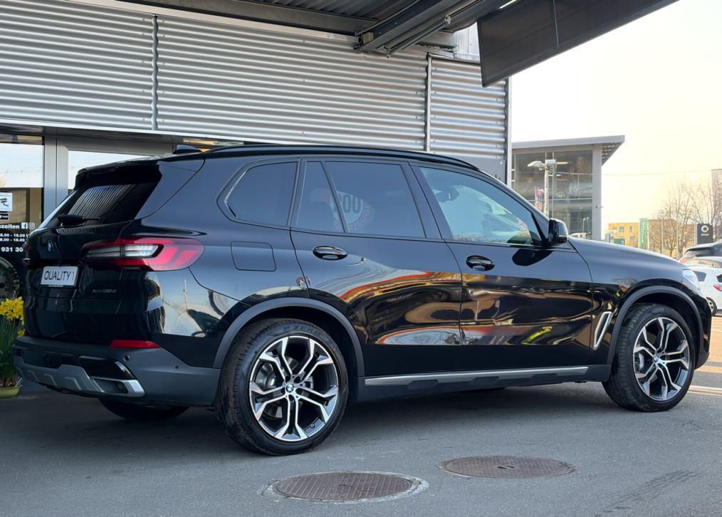 BMW X5 xDrive 48V 30d M Sport Steptronic-showroom-element-2
