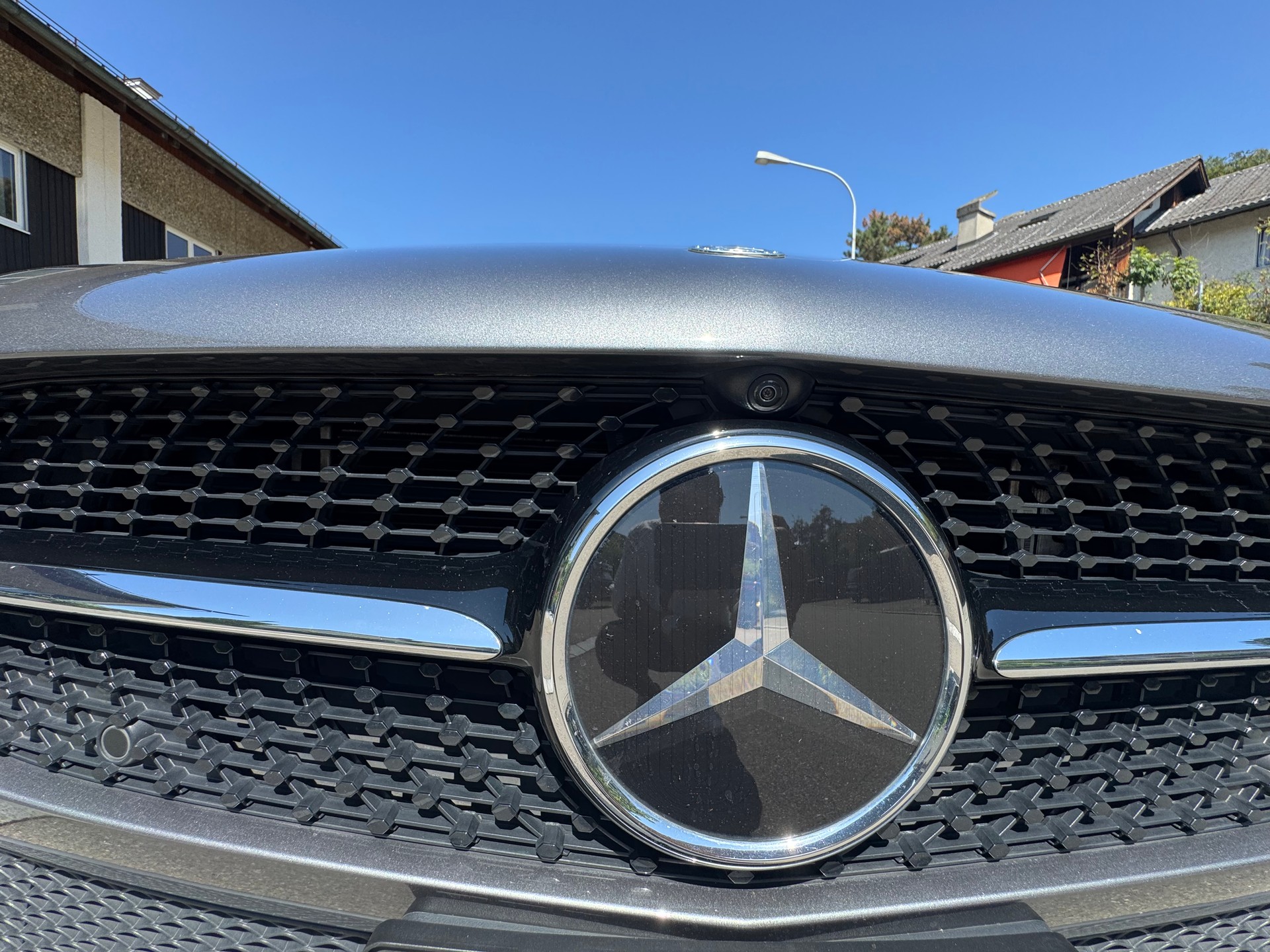 MERCEDES-BENZ A250 AMG*AHK*Sitzheizung&Kühlung*360Kamera*Keyless Go*8-fach bereift*Panoramadach*218PS*-image-14