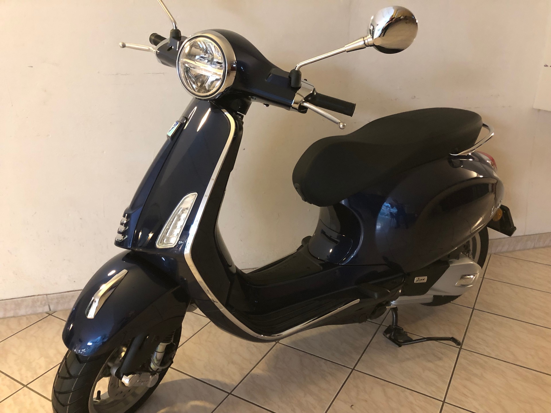 PIAGGIO Vespa 125 Primavera ABS-image-5