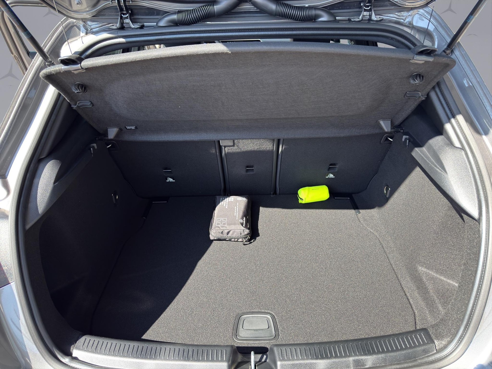 MERCEDES-BENZ A 180 Progressive-image-13