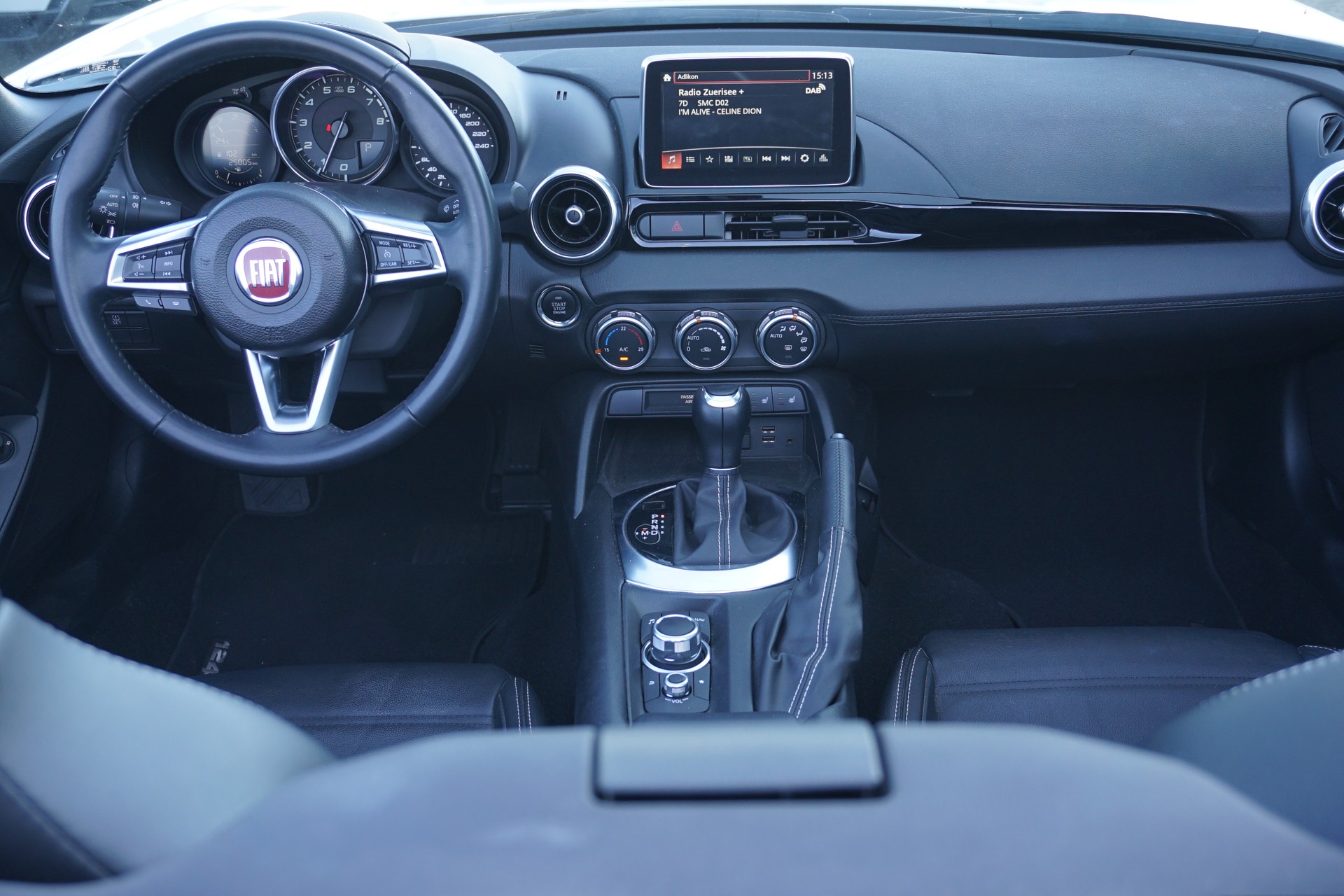 FIAT 124 Spider 1.4 TB Lusso Automat 140PS-image-30