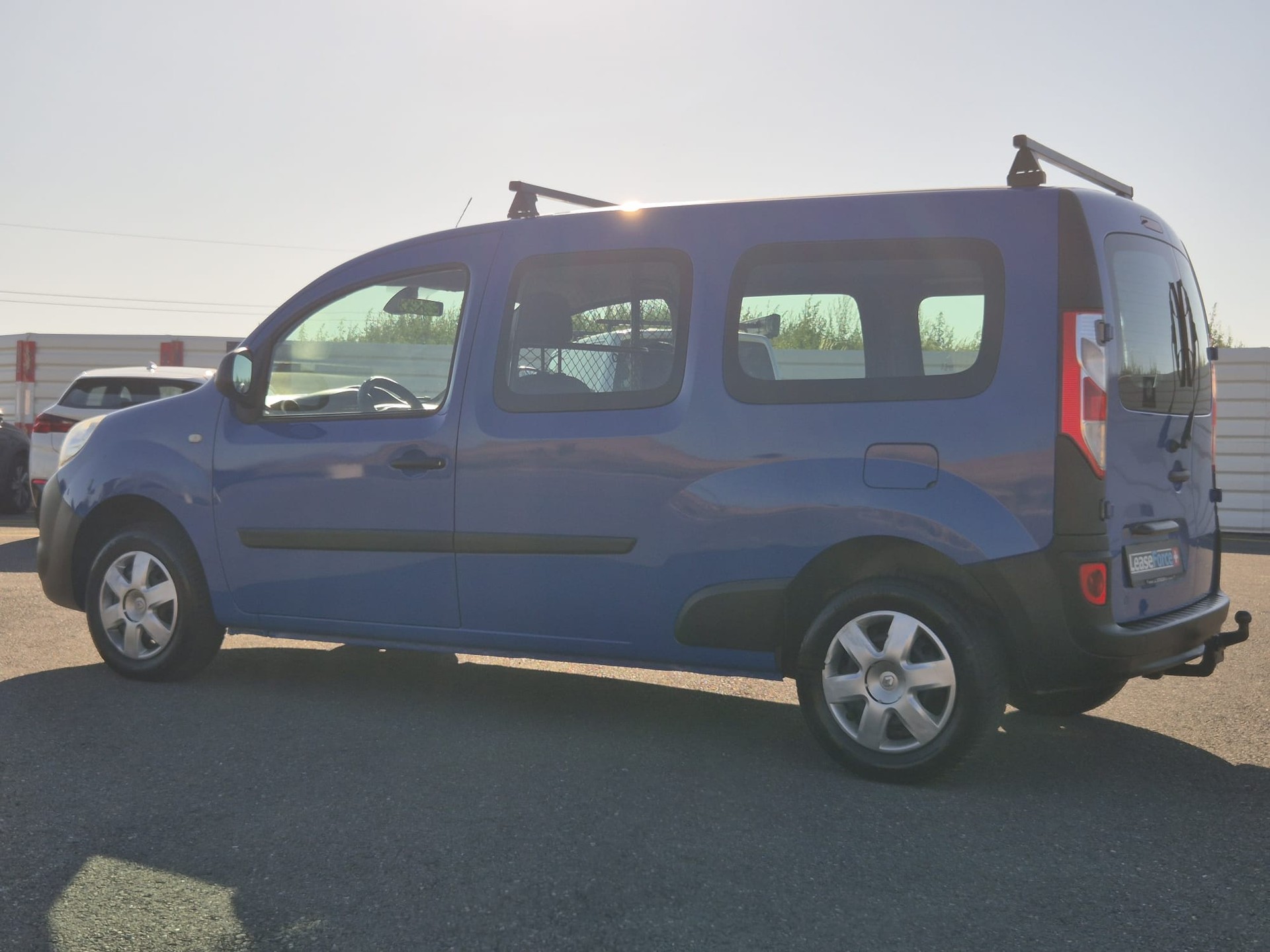 RENAULT Kangoo Maxi dCi 110 Business 2 Plätze / 2 places-image-16