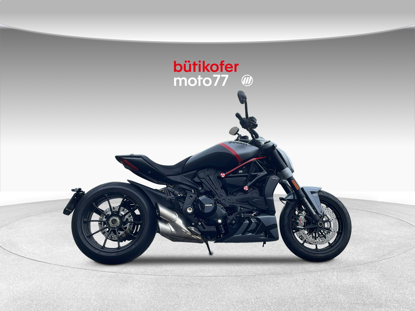 DUCATI 1260 XDiavel ABS-image-1