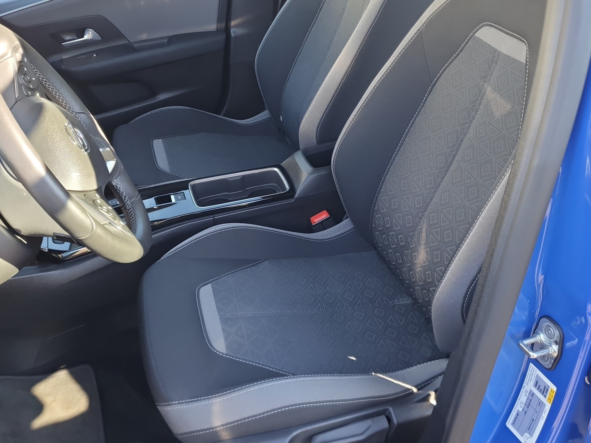 OPEL Mokka 1.2 Direct Injection Turbo Edition Aut.-image-10