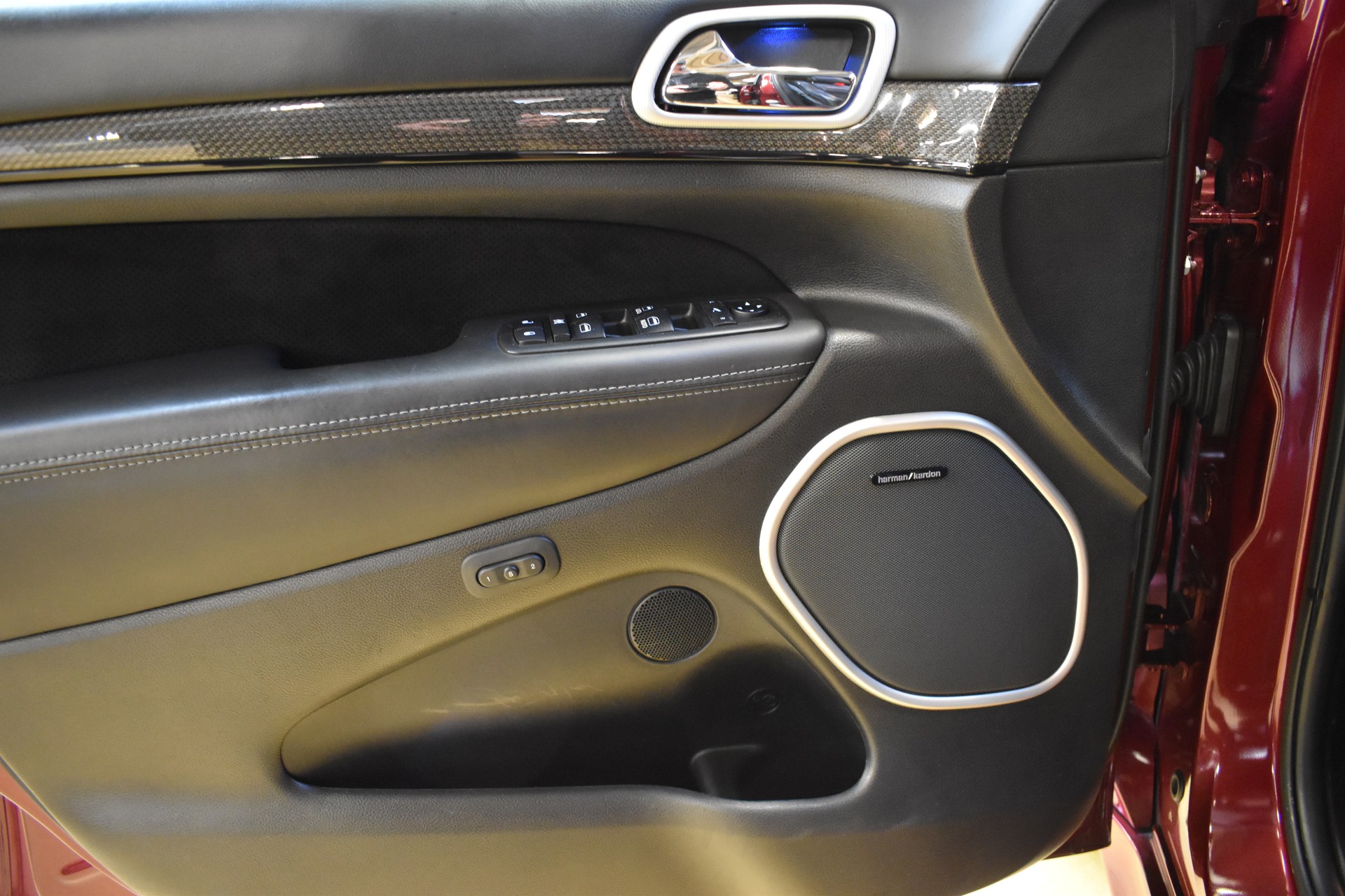 JEEP Grand Cherokee 6.2 V8 HEMI Trackhawk Automatic-image-23