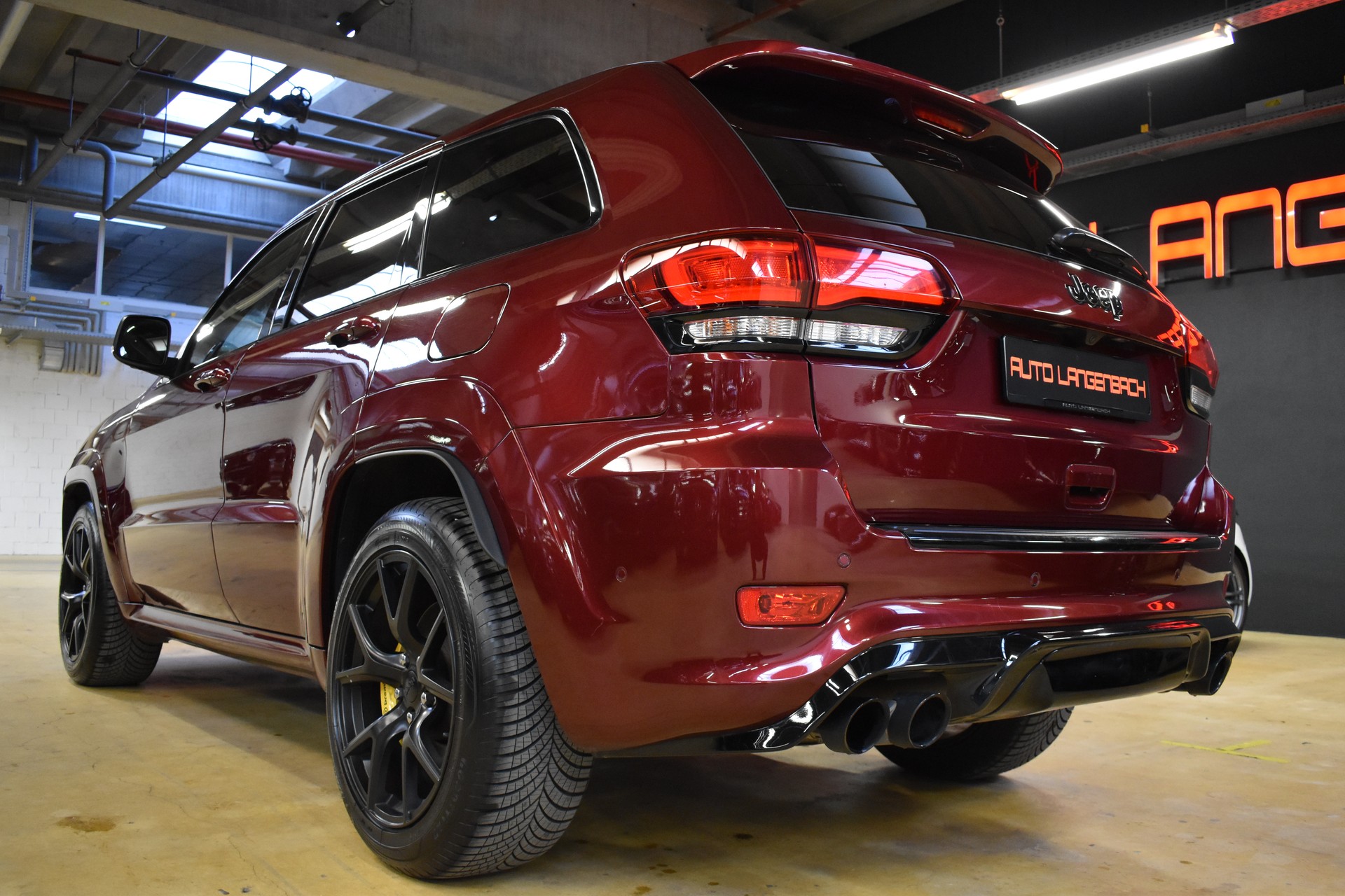 JEEP Grand Cherokee 6.2 V8 HEMI Trackhawk Automatic-image-11