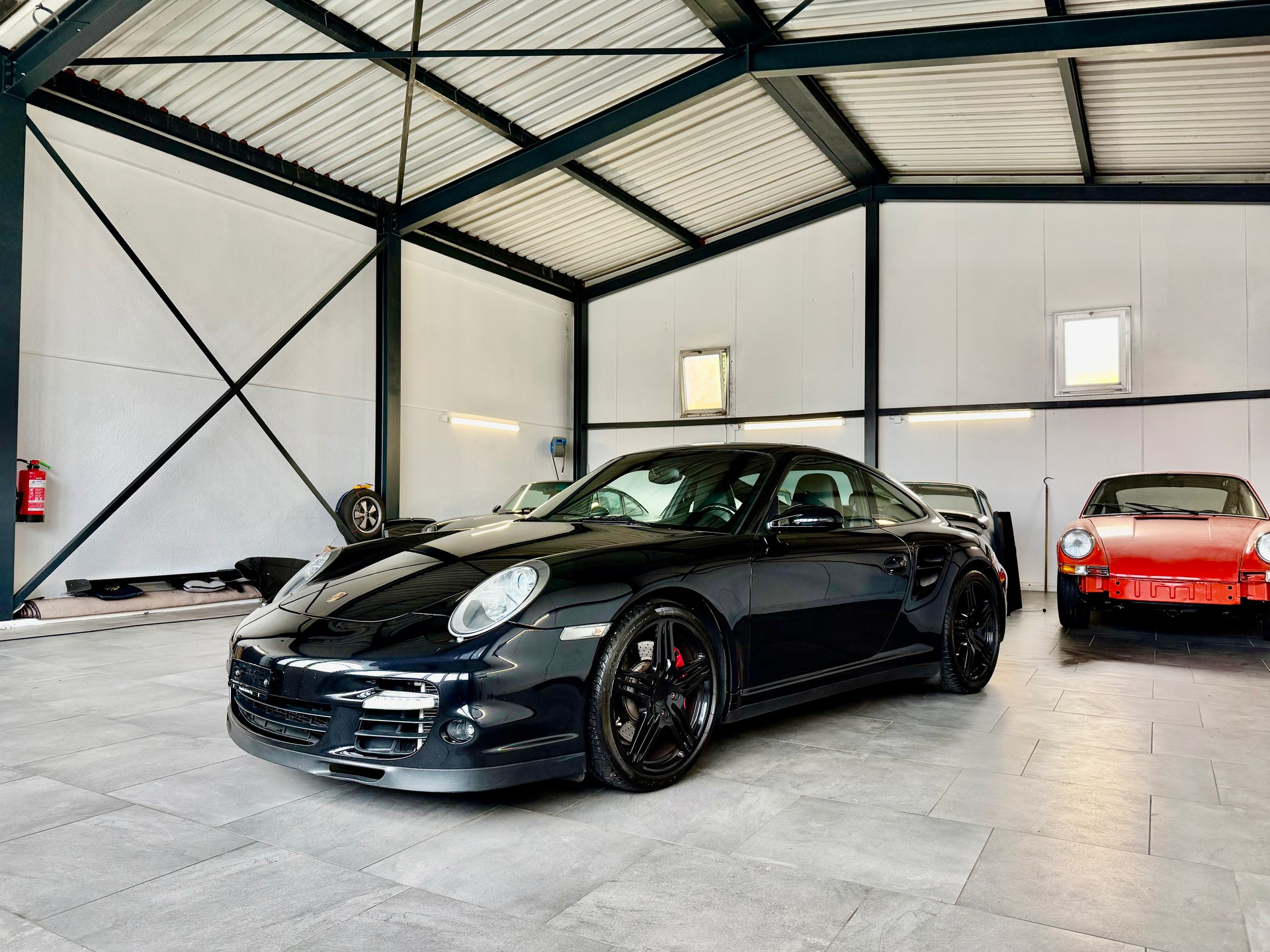 PORSCHE 911 Turbo