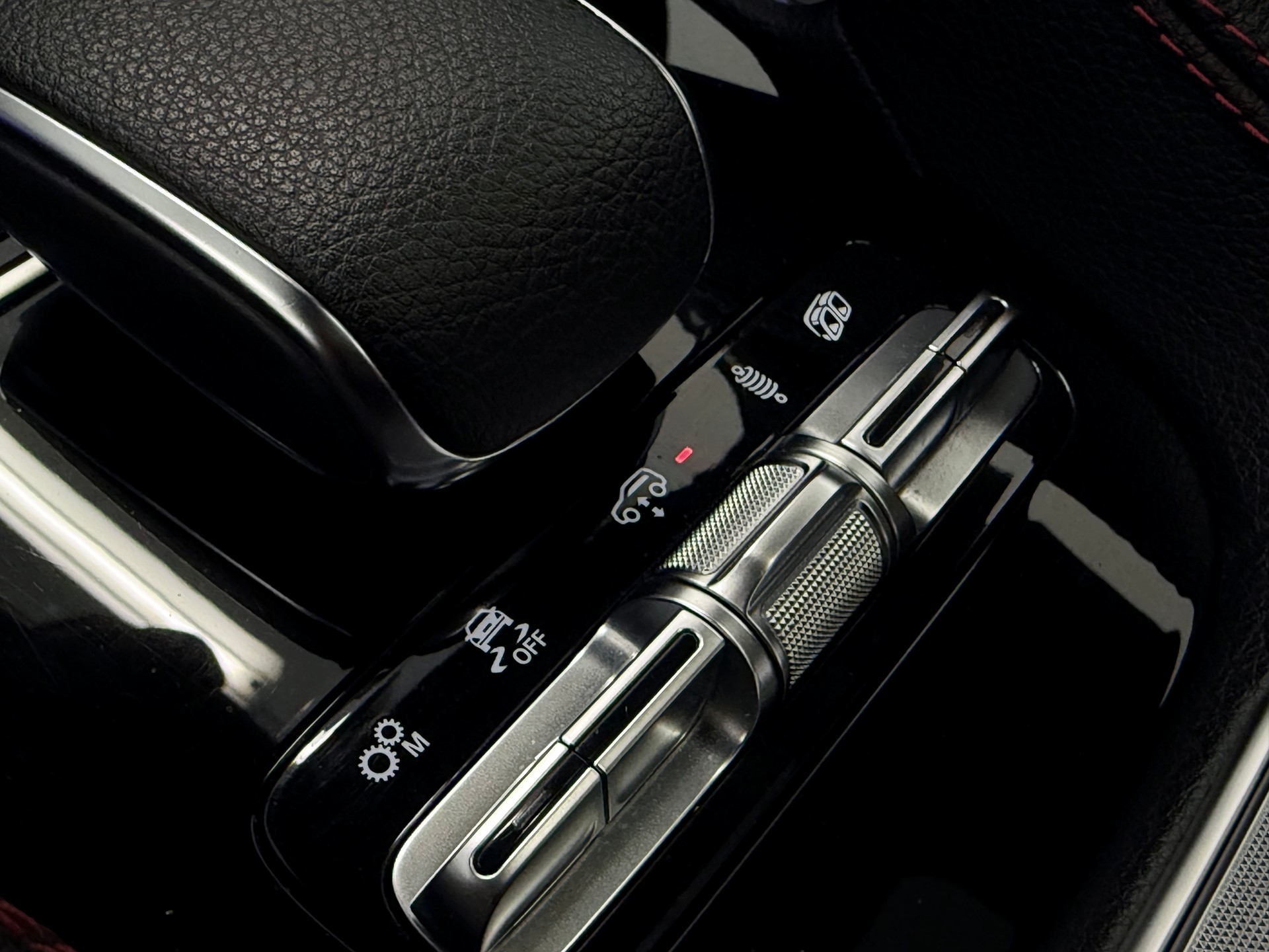 MERCEDES-BENZ GLE 53 AMG "7-Sitzer" 4Matic+ 9G-Speedshift-image-24