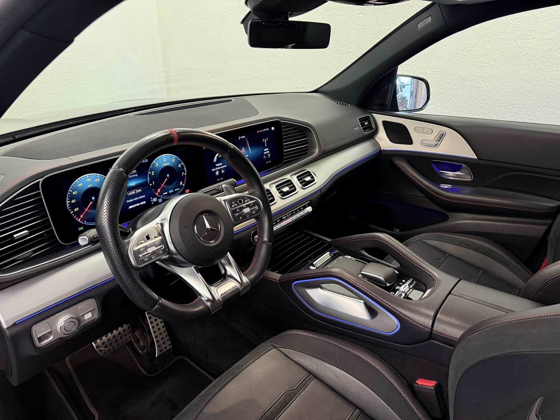 MERCEDES-BENZ GLE 53 AMG "7-Sitzer" 4Matic+ 9G-Speedshift-image-17