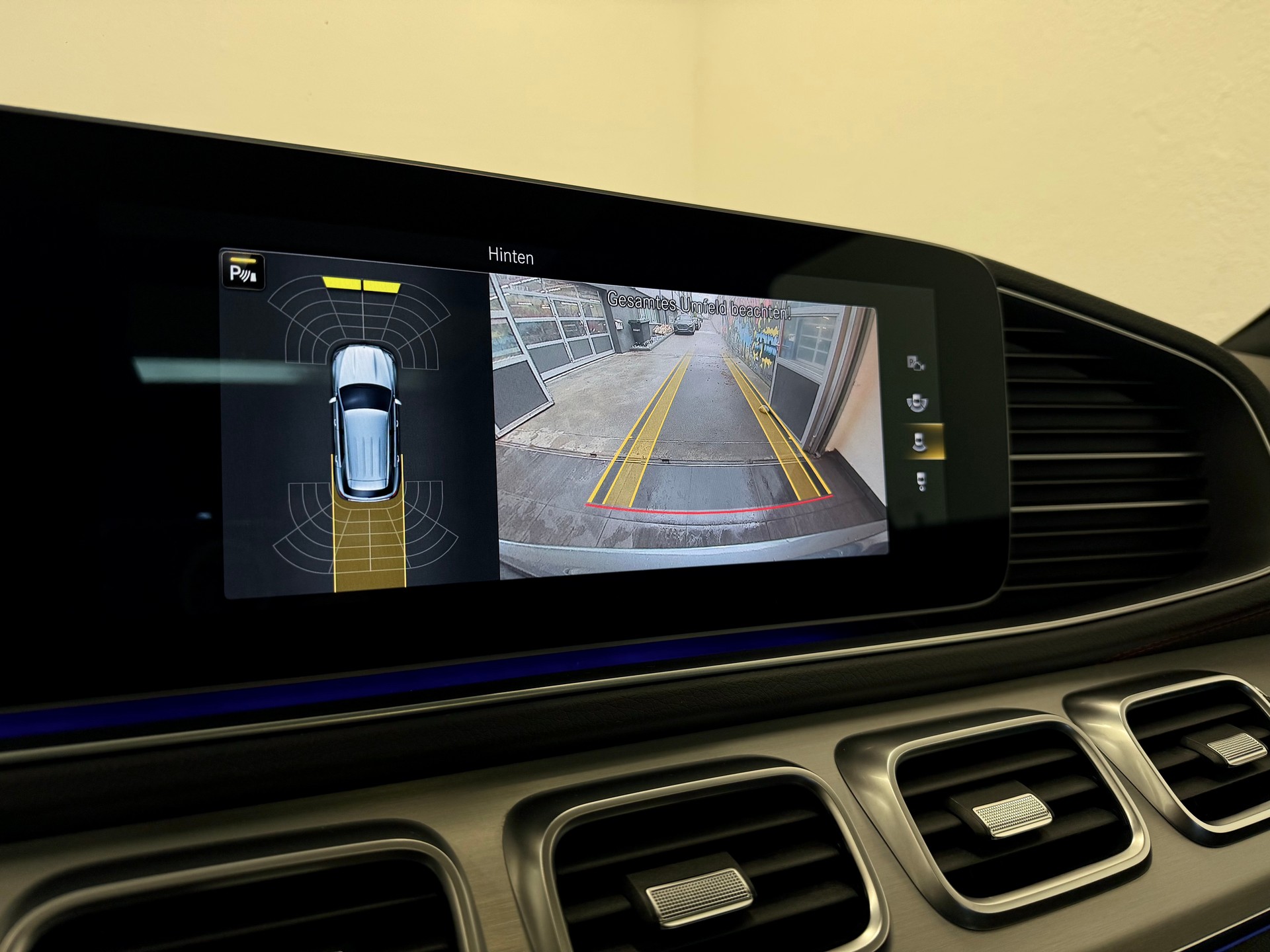 MERCEDES-BENZ GLE 53 AMG "7-Sitzer" 4Matic+ 9G-Speedshift-image-18