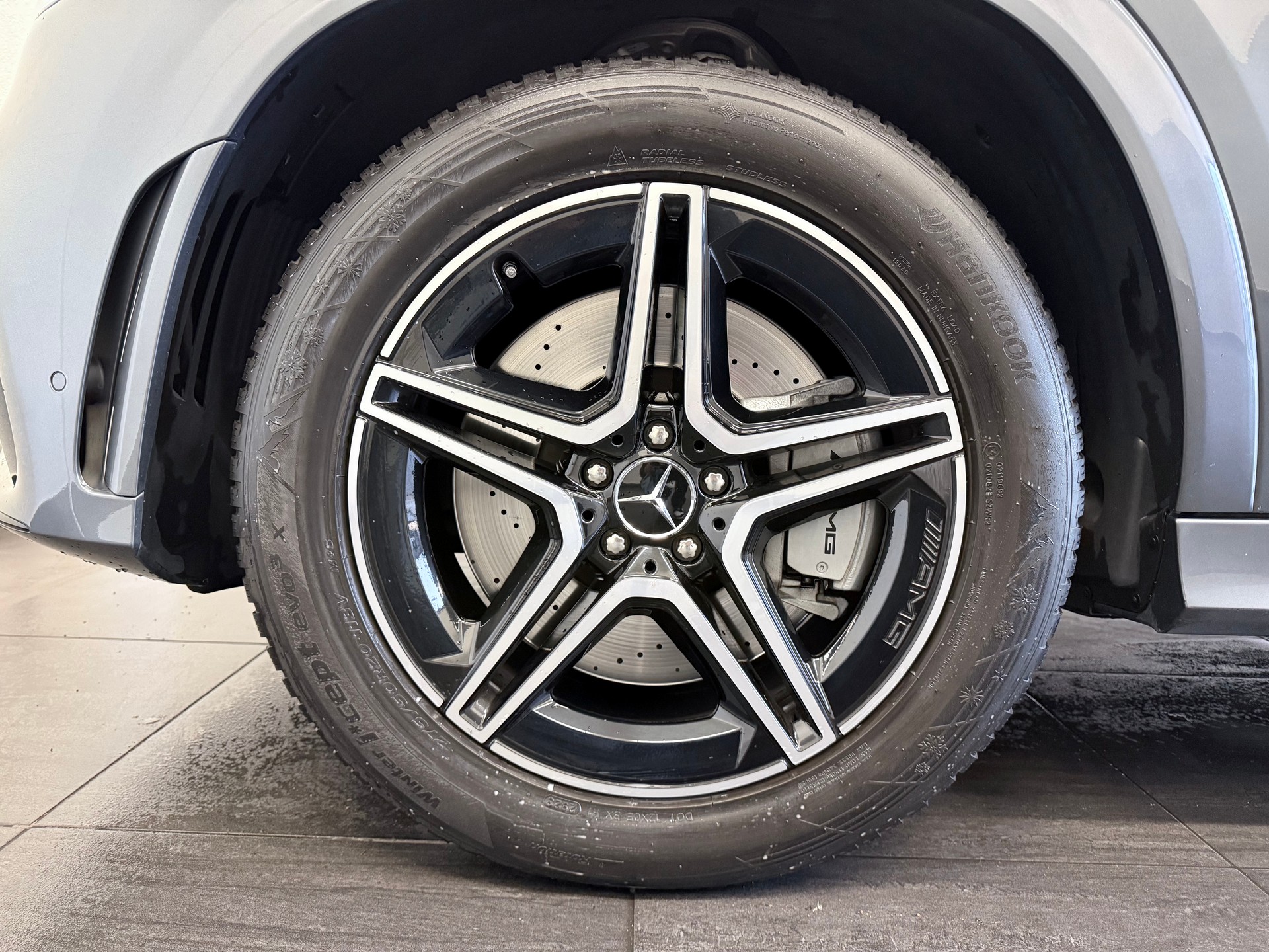 MERCEDES-BENZ GLE 53 AMG "7-Sitzer" 4Matic+ 9G-Speedshift-image-5