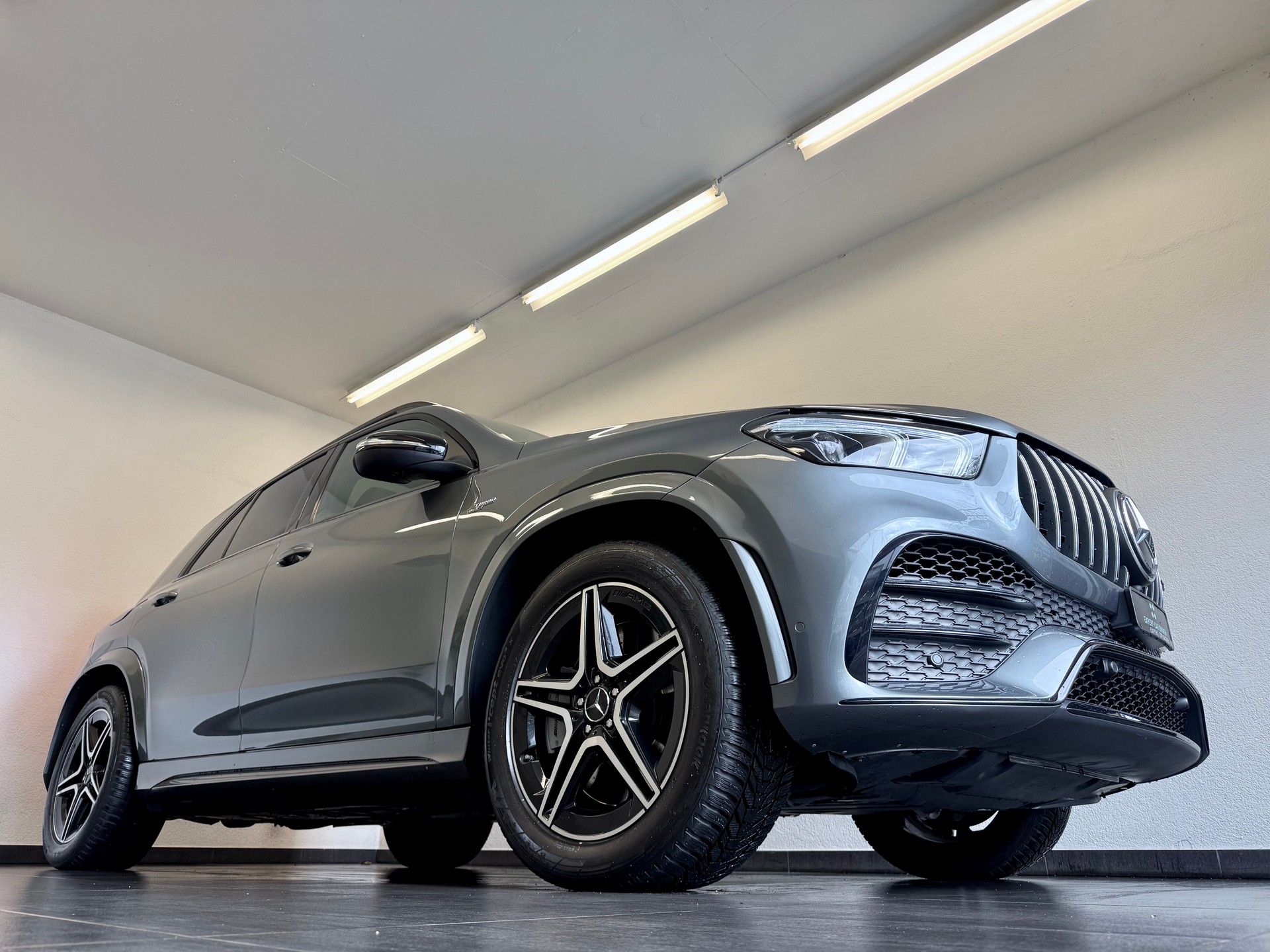 MERCEDES-BENZ GLE 53 AMG "7-Sitzer" 4Matic+ 9G-Speedshift-showroom-element-2