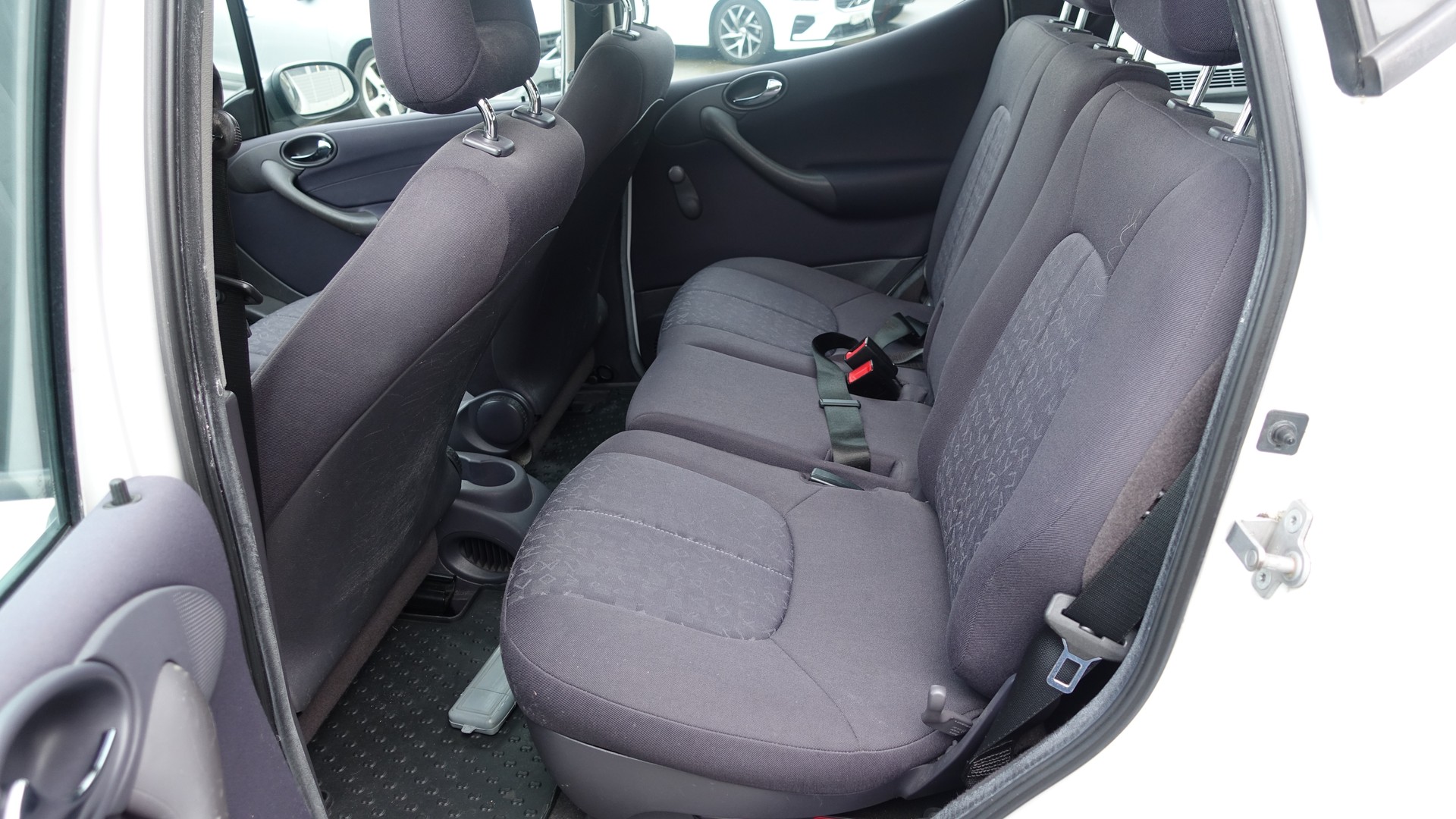MERCEDES-BENZ A 140 Classic-image-4