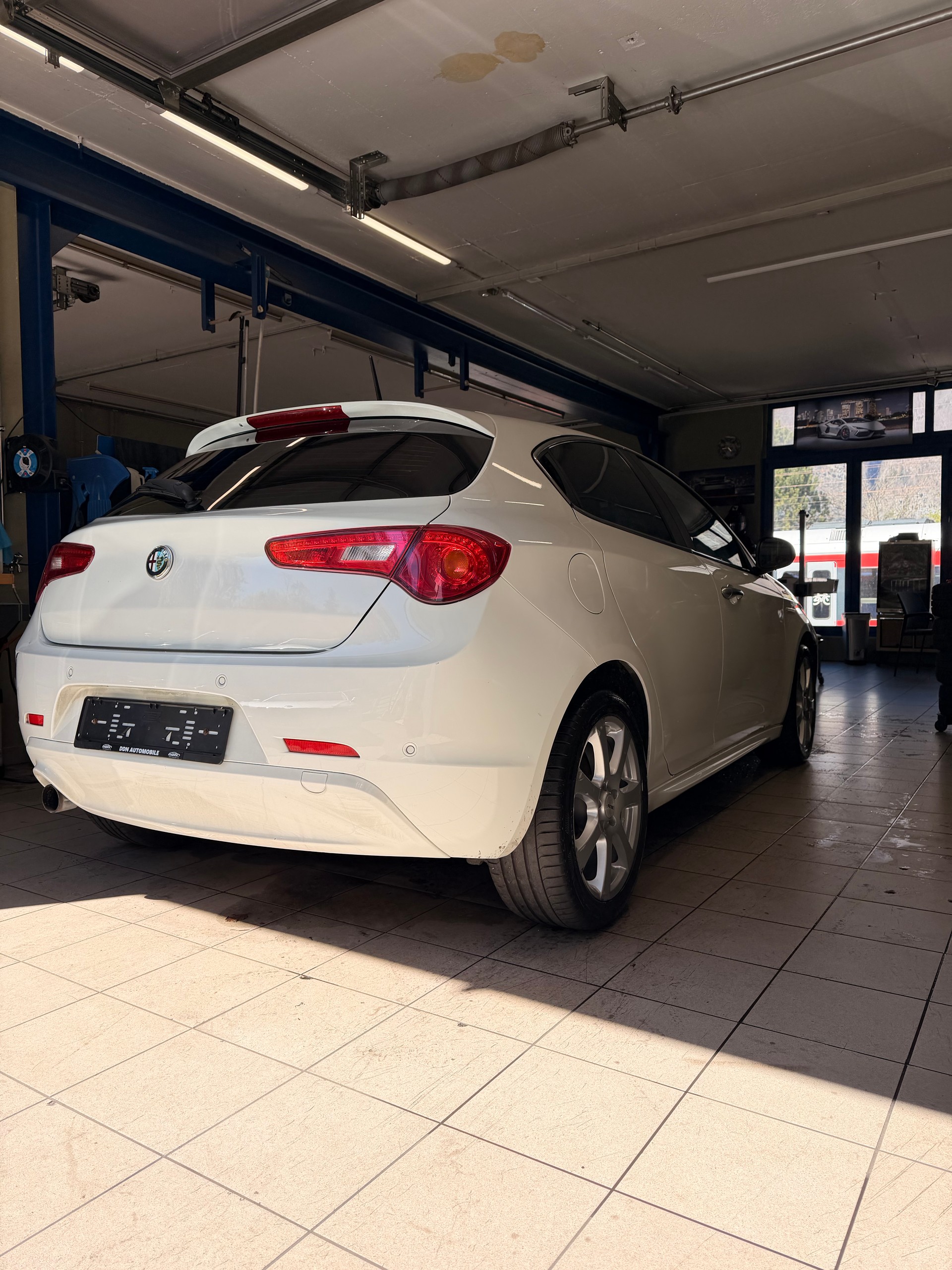 ALFA ROMEO Giulietta 1.4 MultiAir Progression TCT-showroom-element-2