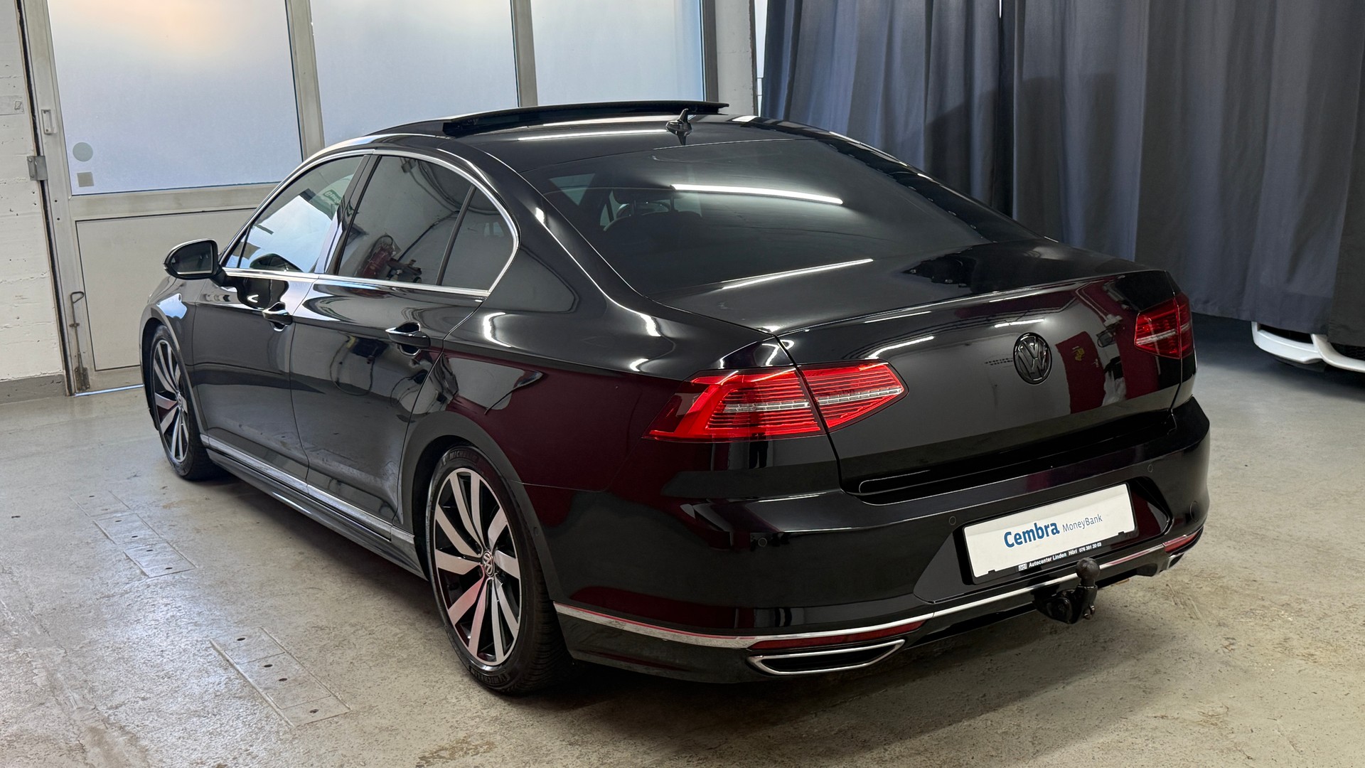 VW Passat 2.0 TDI BMT Highline, R-Line DSG 4Motion, frisch ab MFK, voller Ausstattung, Leder,Pano. AHK, 4X4, SH vo+hi, Garantie.-image-8