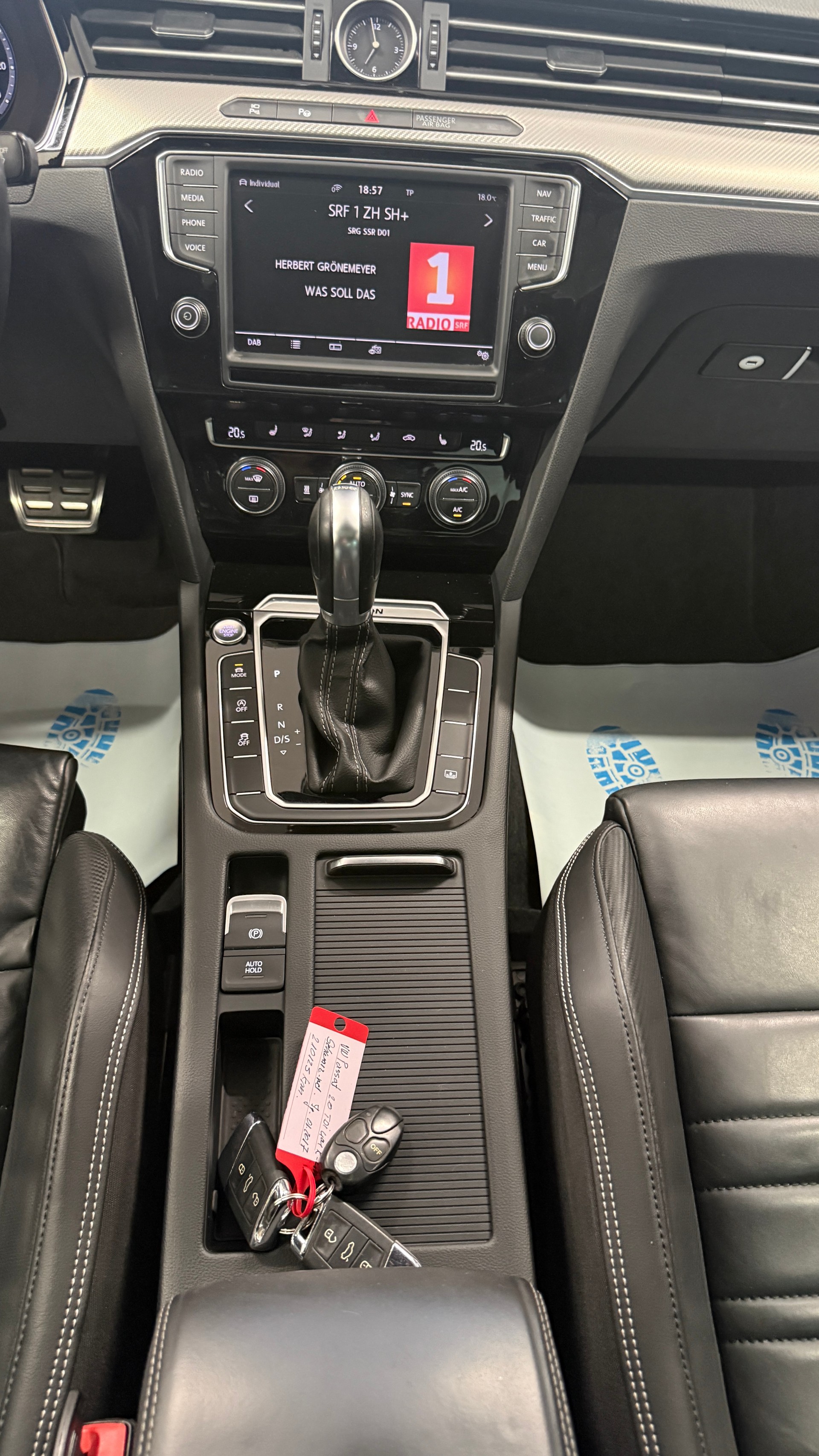 VW Passat 2.0 TDI BMT Highline, R-Line DSG 4Motion, frisch ab MFK, voller Ausstattung, Leder,Pano. AHK, 4X4, SH vo+hi, Garantie.-image-21