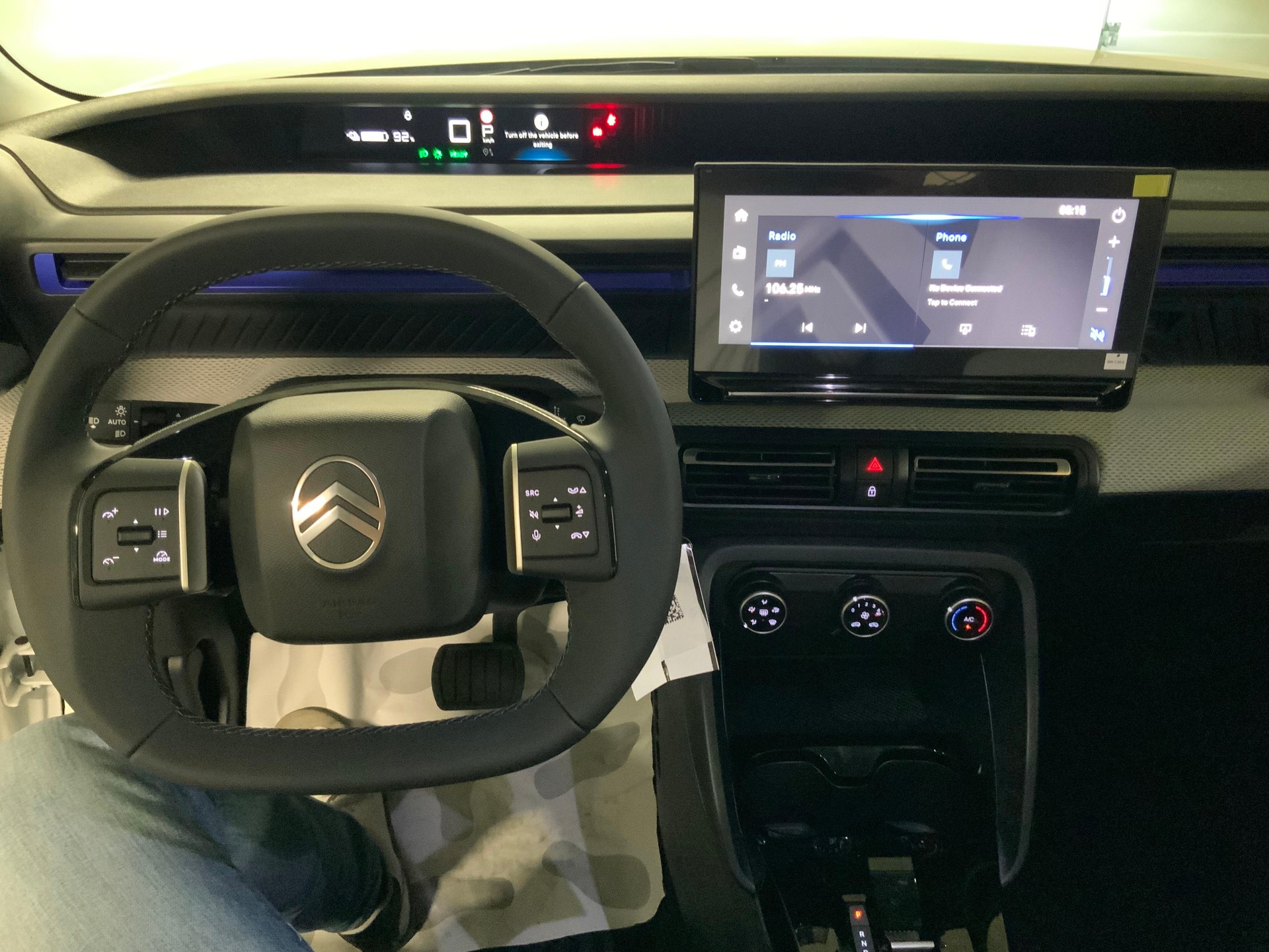 CITROEN e-C3 44kWh Van-image-12