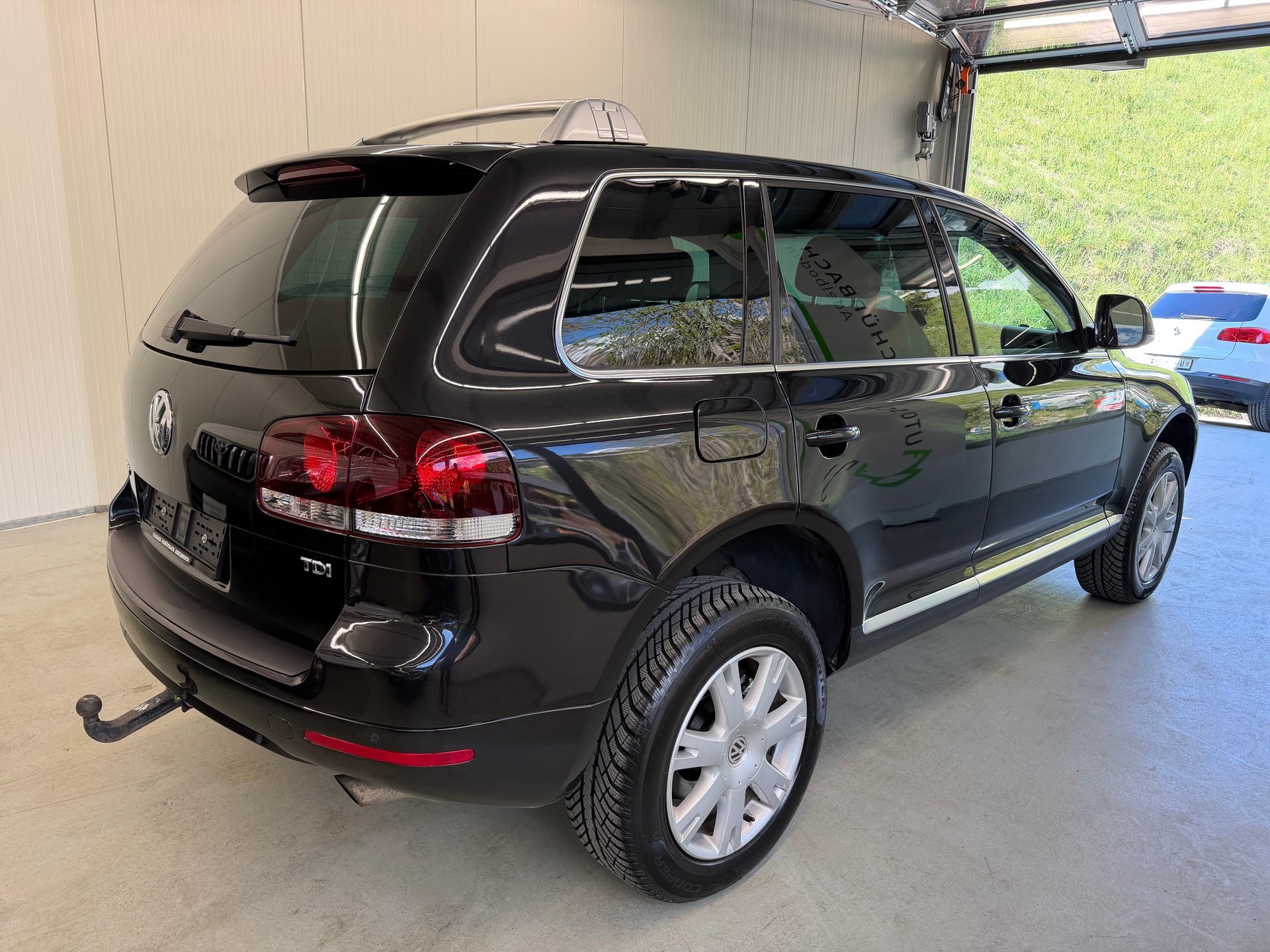 VW Touareg 2.5 TDI 6-Gang-showroom-element-3