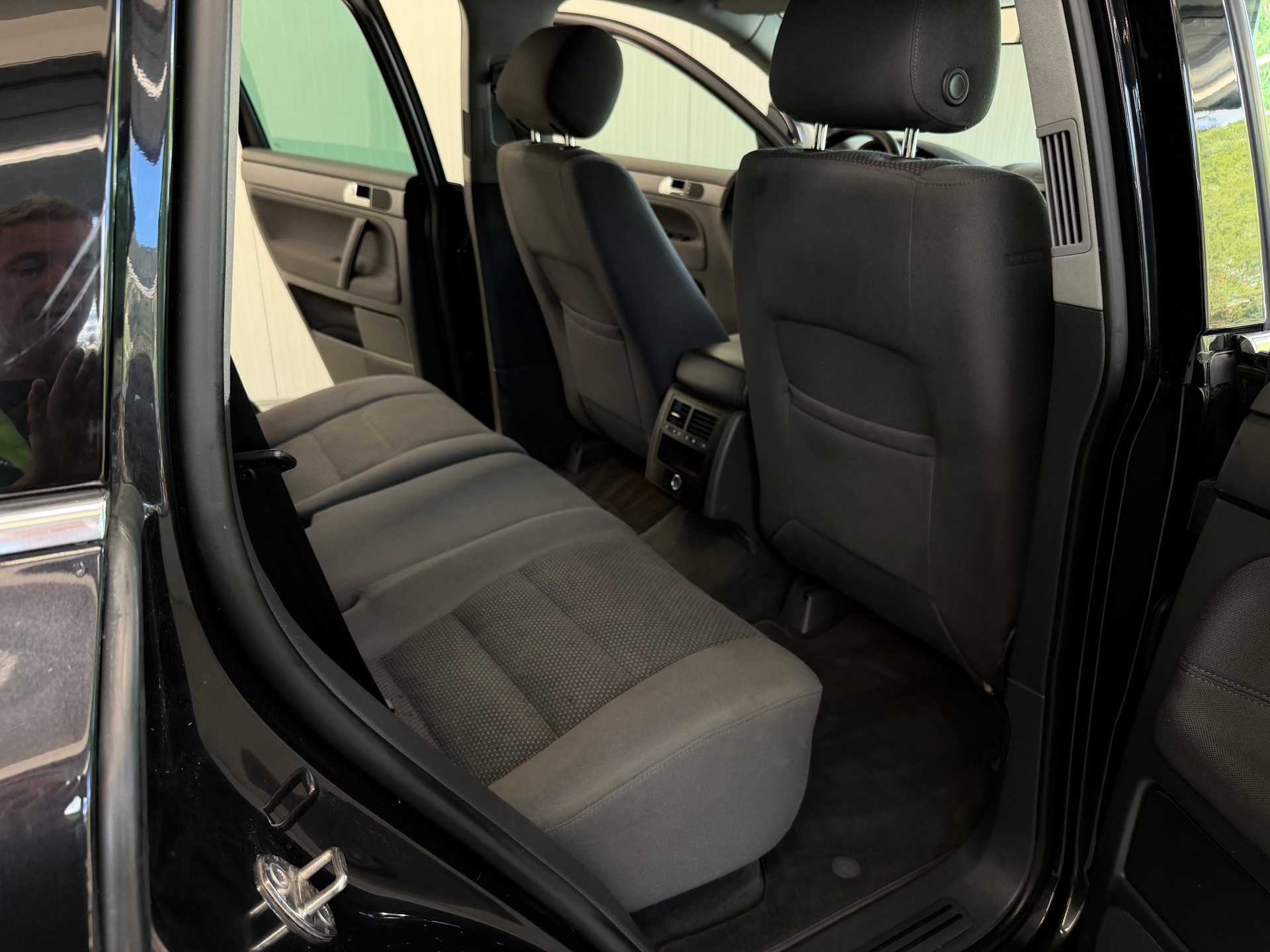 VW Touareg 2.5 TDI 6-Gang-image-17