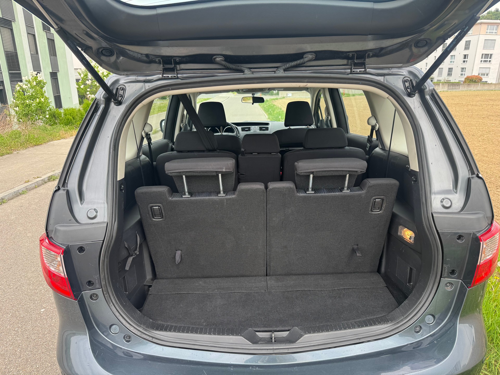 MAZDA 5 1.8 16V Youngster-image-13