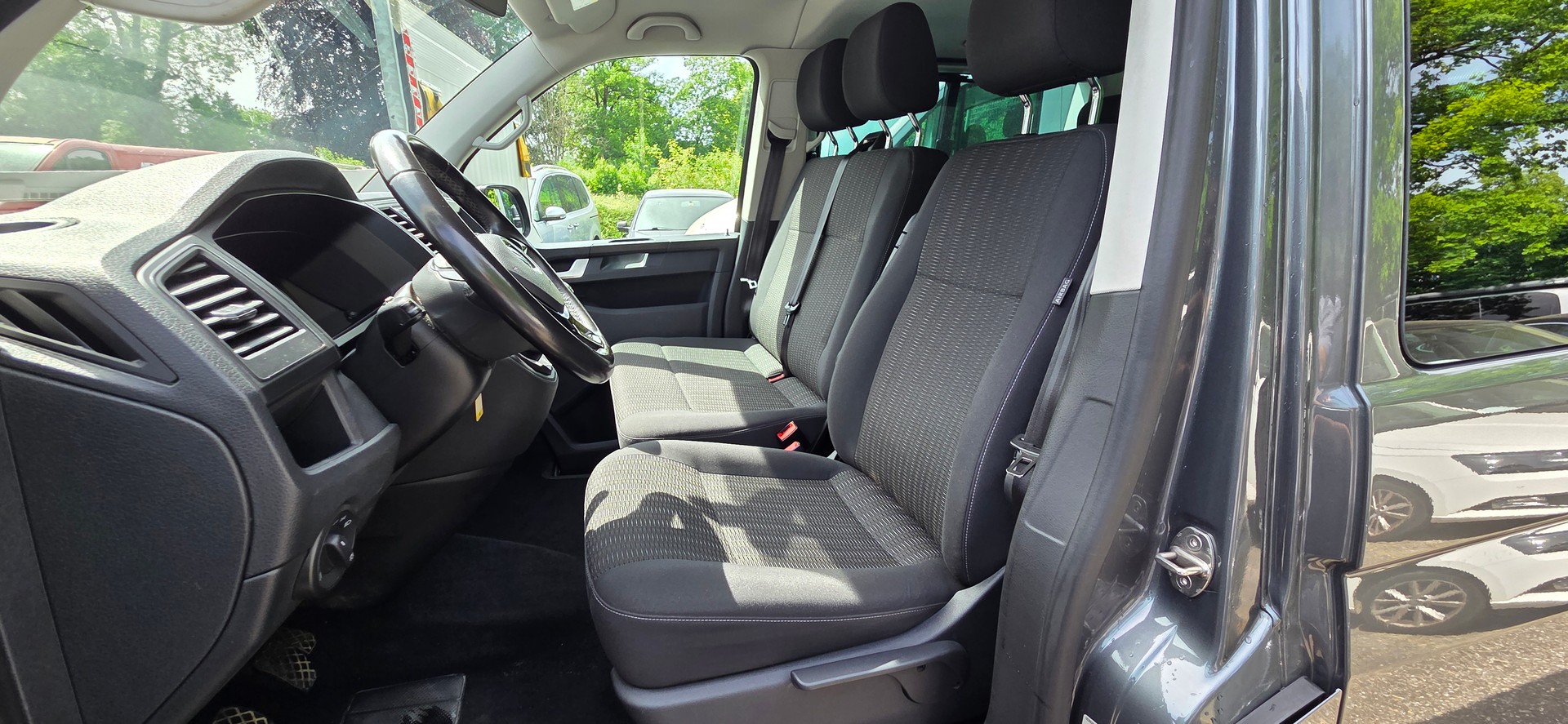 VW T6 Caravelle 2.0 TDI Comfortline LWB-image-13