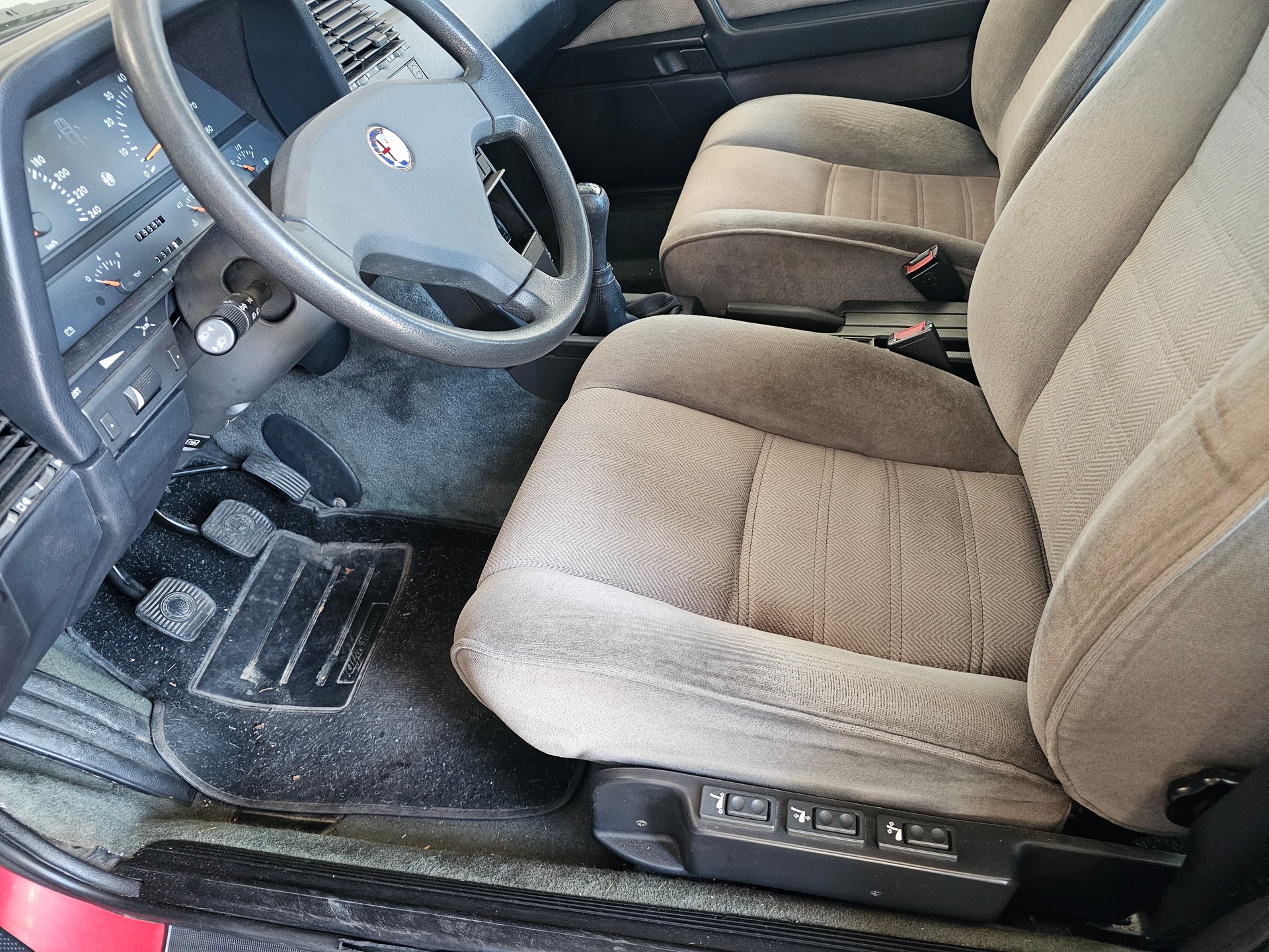 ALFA ROMEO 164 2.0 TS-image-7